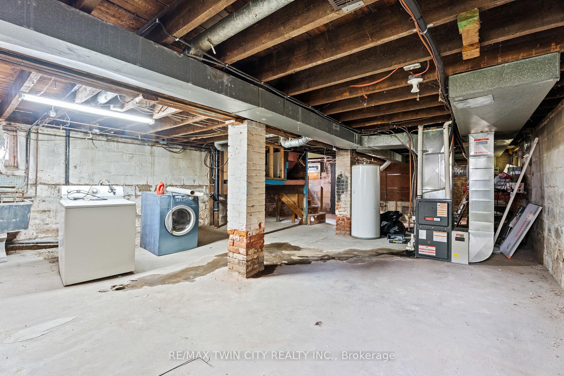Photo 29 of 88 Gage Avenue S, Hamilton, Stipley — HOMEH