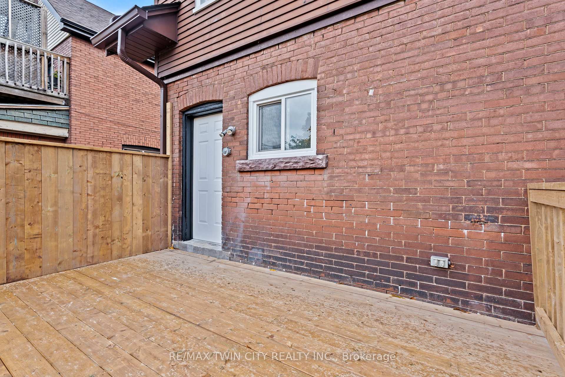 Photo 31 of 88 Gage Avenue S, Hamilton, Stipley — HOMEH