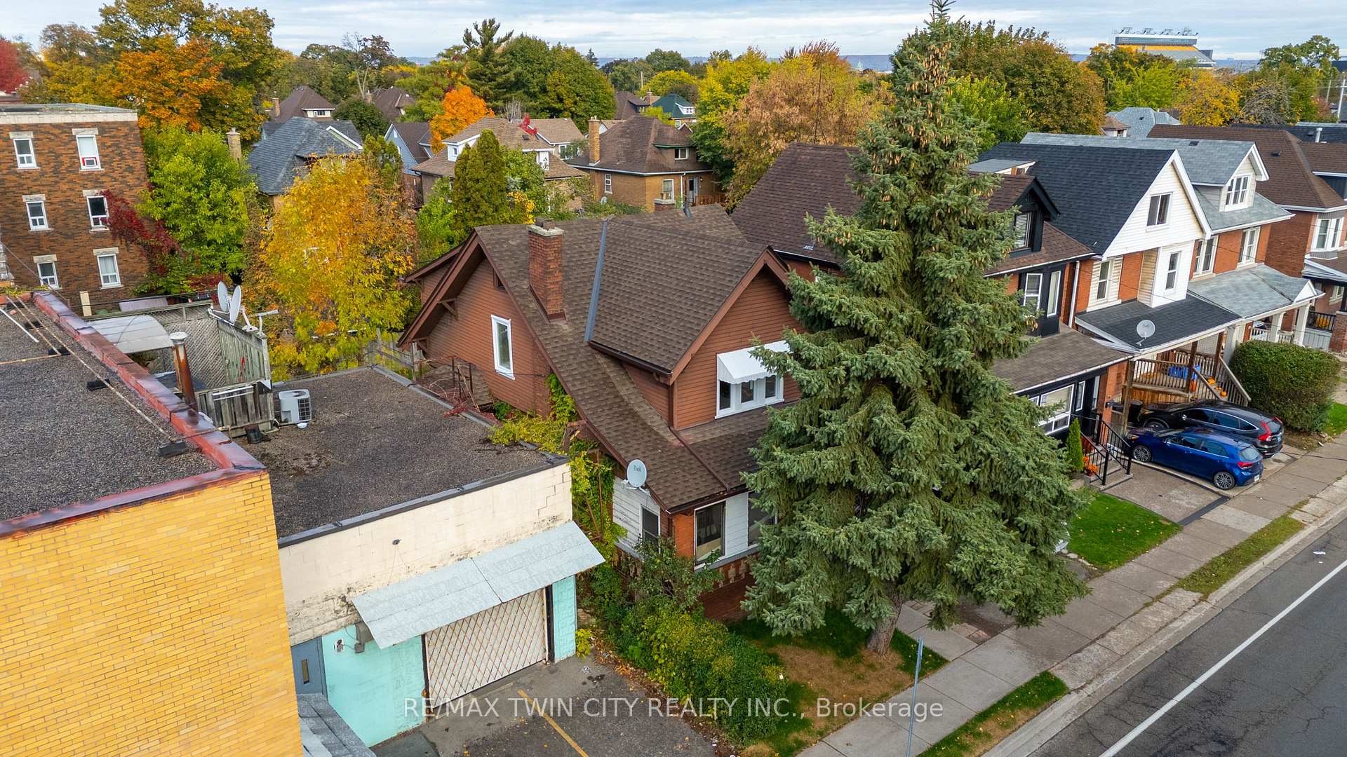 Photo 35 of 88 Gage Avenue S, Hamilton, Stipley — HOMEH
