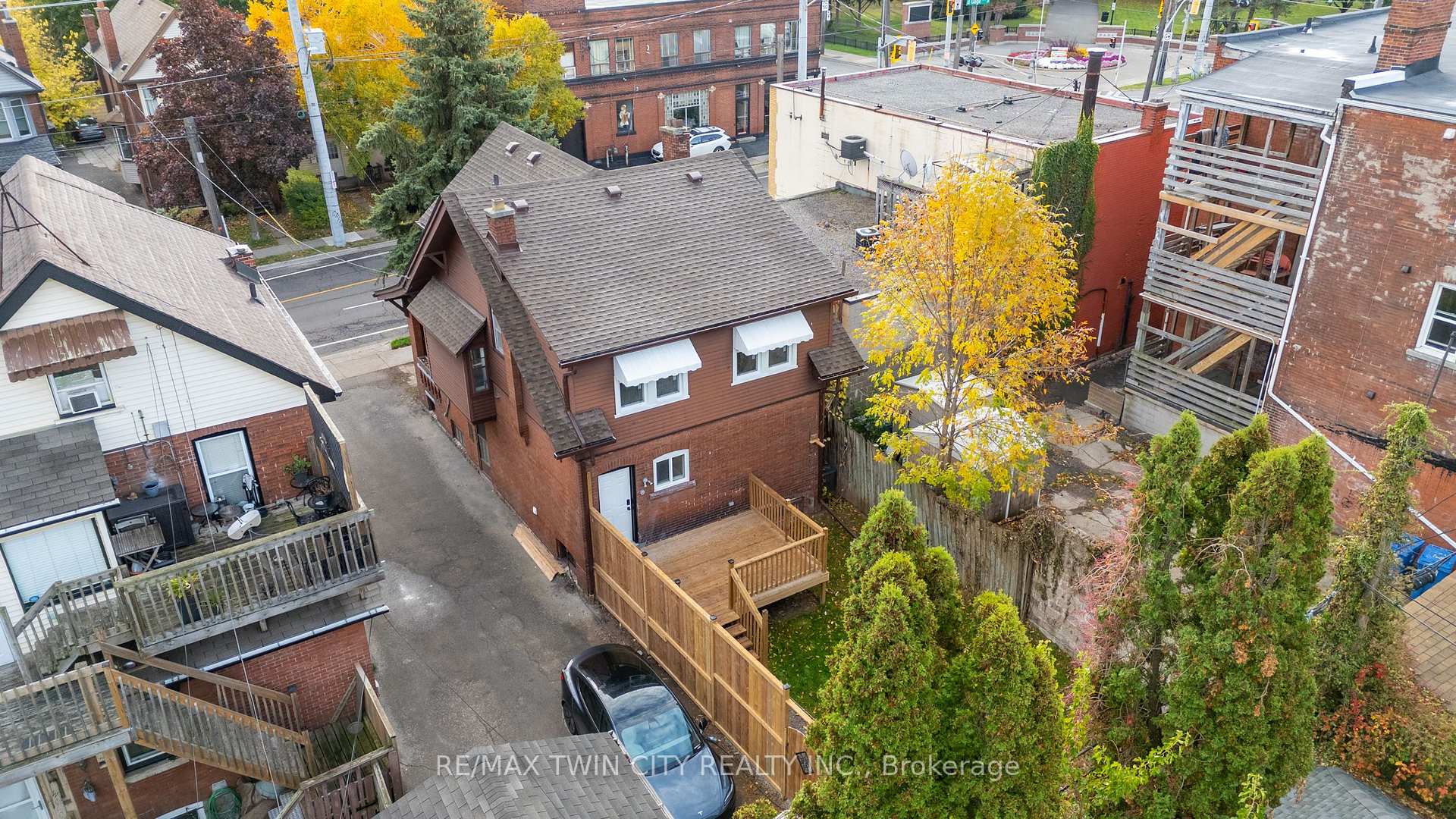 Photo 37 of 88 Gage Avenue S, Hamilton, Stipley — HOMEH