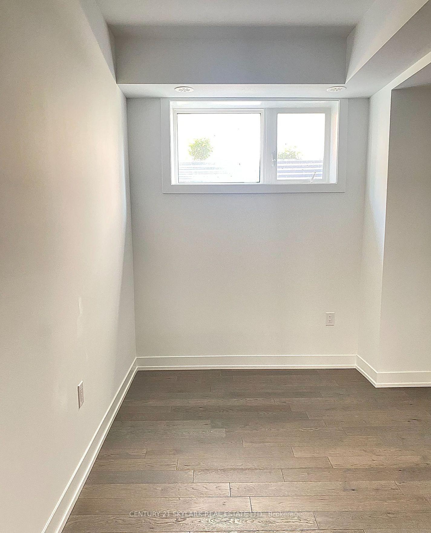 Photo 7 of Unit 124, 1070 Douglas McCurdy Common, Mississauga, Lakeview — HOMEH