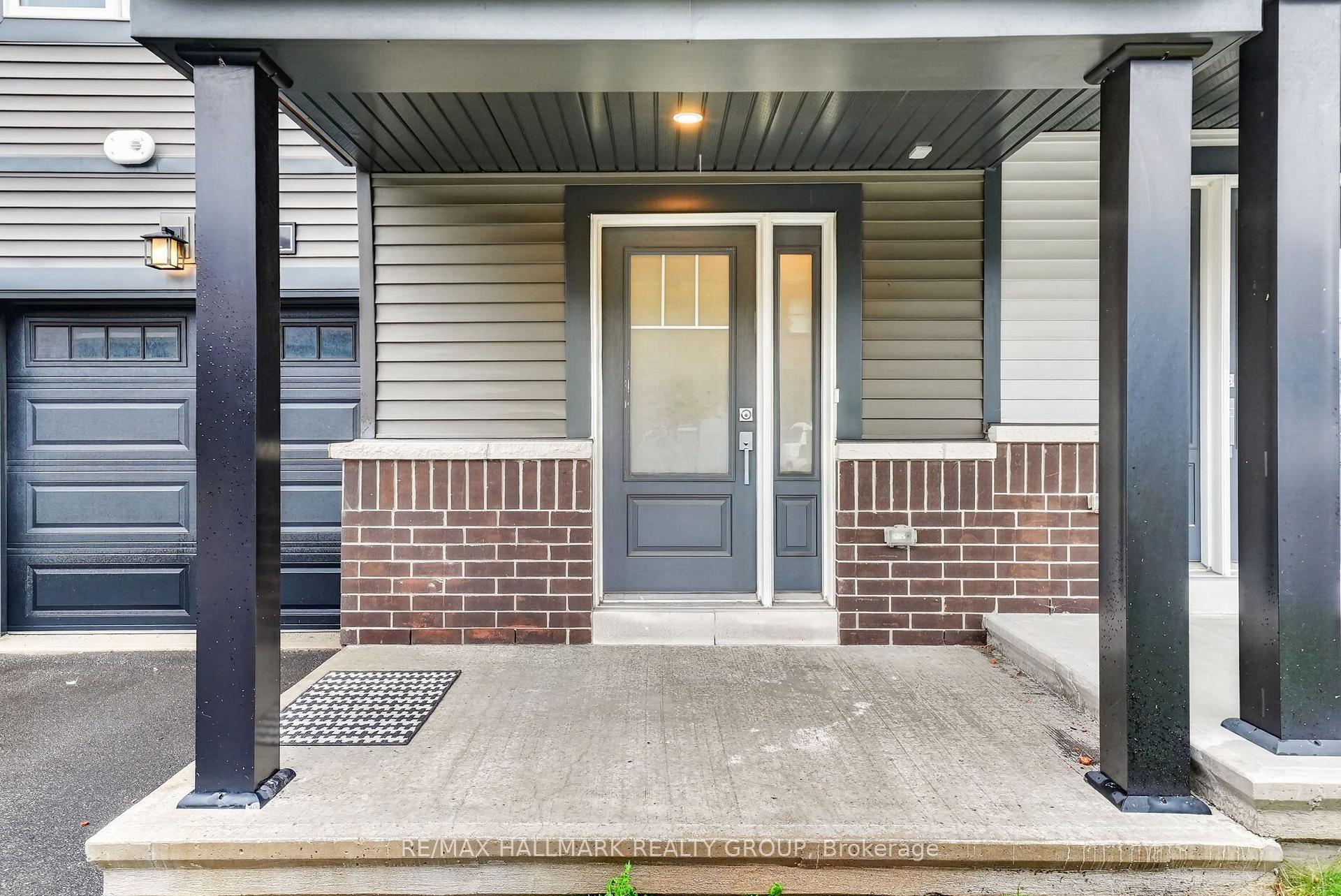 Photo 4 of 131 Attwell Private, Ottawa, Kanata - Morgan's Grant/South March — HOMEH