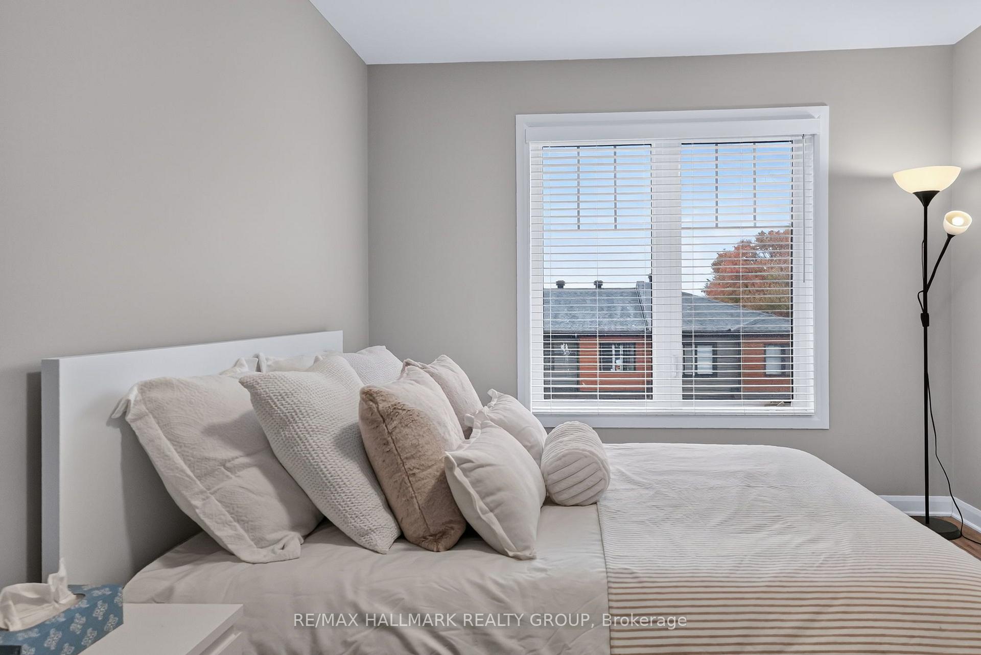 Photo 32 of 131 Attwell Private, Ottawa, Kanata - Morgan's Grant/South March — HOMEH
