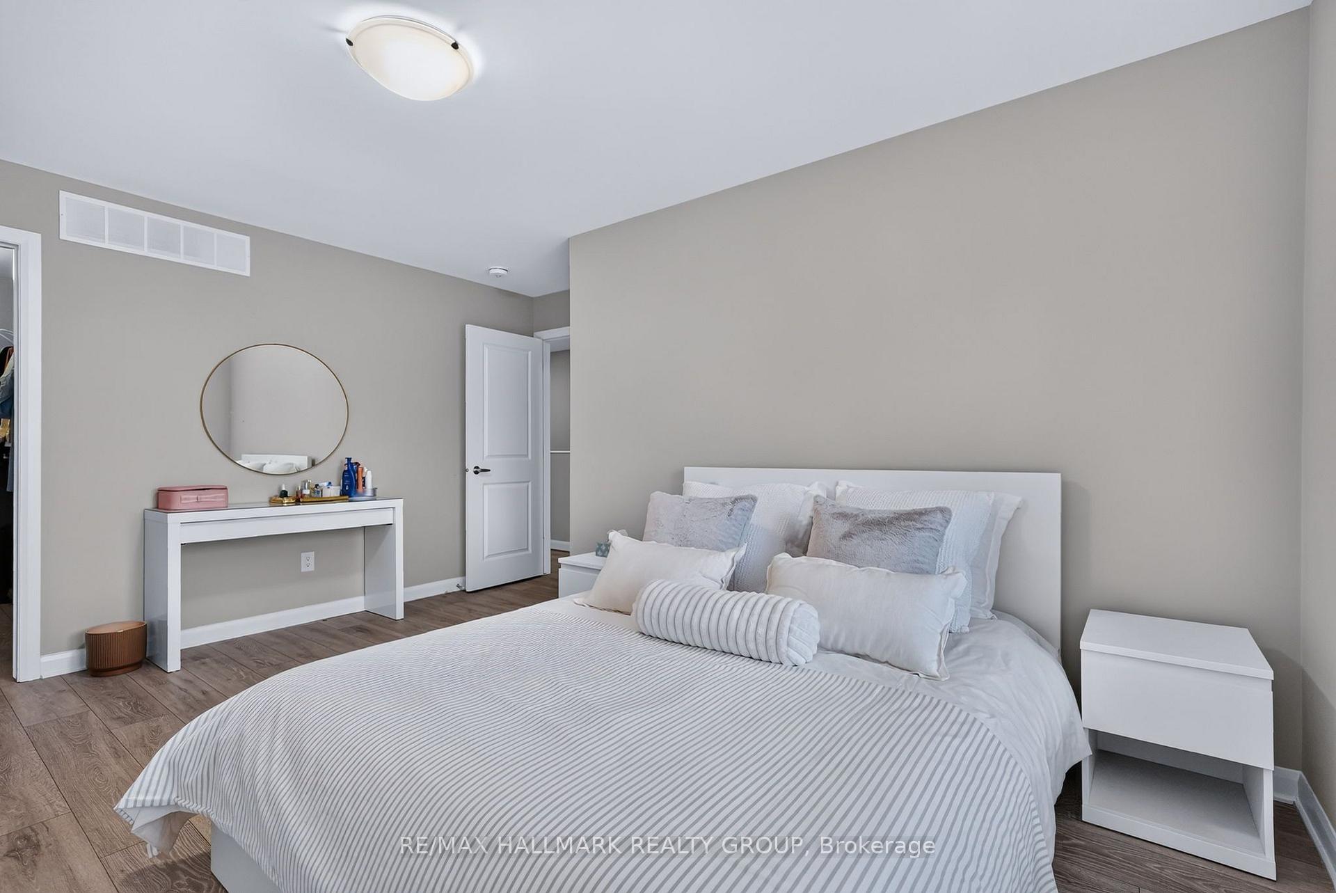Photo 33 of 131 Attwell Private, Ottawa, Kanata - Morgan's Grant/South March — HOMEH
