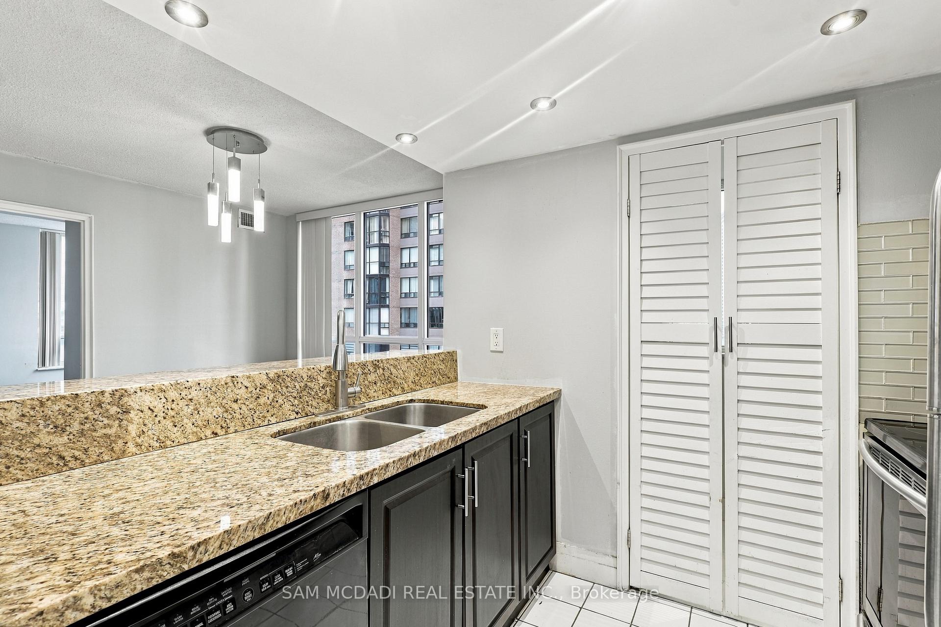 Photo 10 of Unit 903, 265 Enfield Place, Mississauga, City Centre — HOMEH