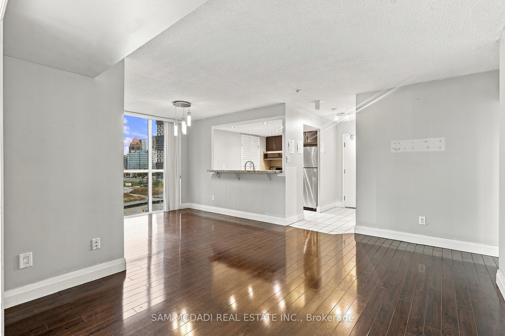 Photo 12 of Unit 903, 265 Enfield Place, Mississauga, City Centre — HOMEH