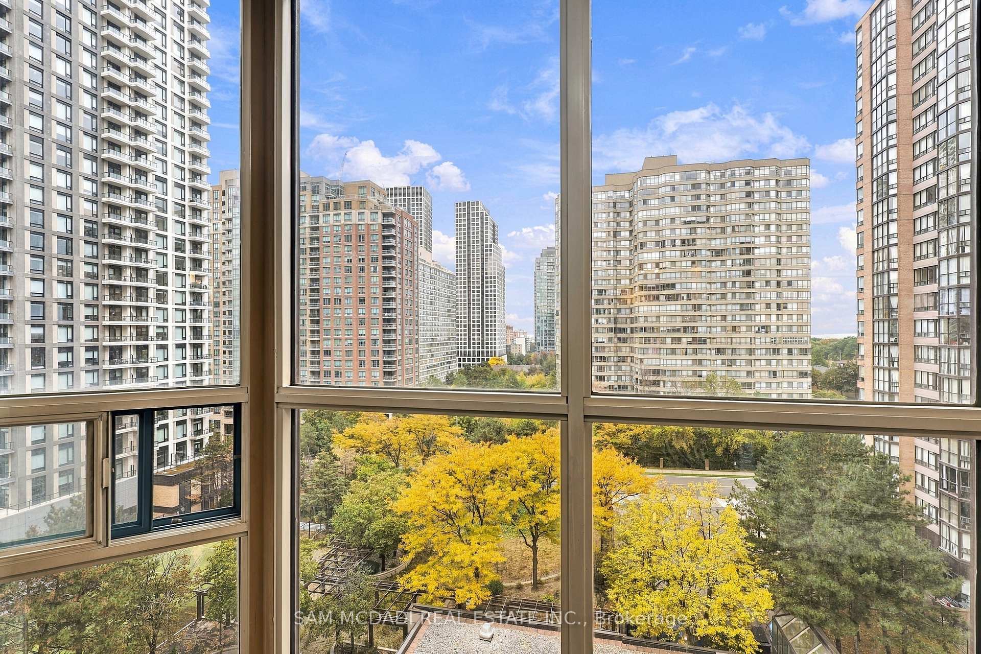 Photo 15 of Unit 903, 265 Enfield Place, Mississauga, City Centre — HOMEH