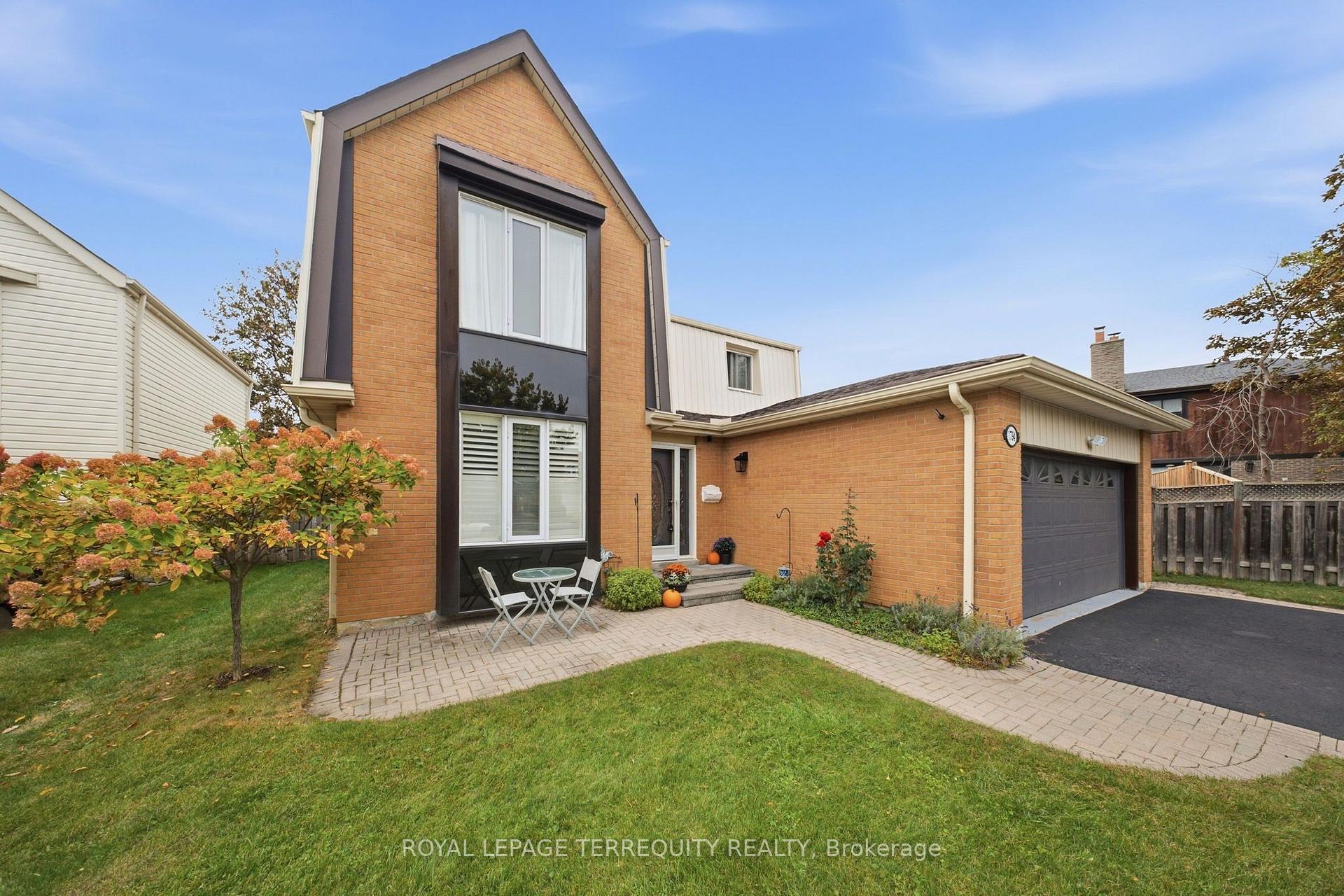 Photo 4 of 1794 Meadowview Avenue, Pickering, Amberlea — HOMEH