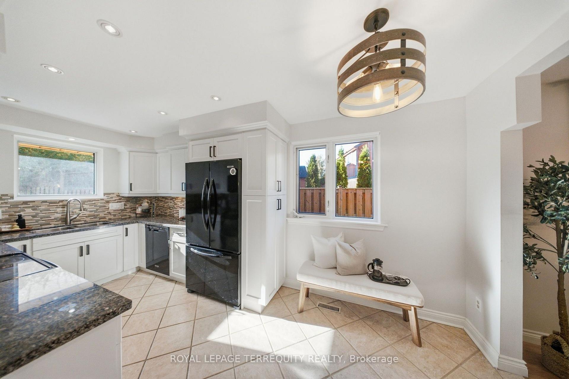 Photo 11 of 1794 Meadowview Avenue, Pickering, Amberlea — HOMEH