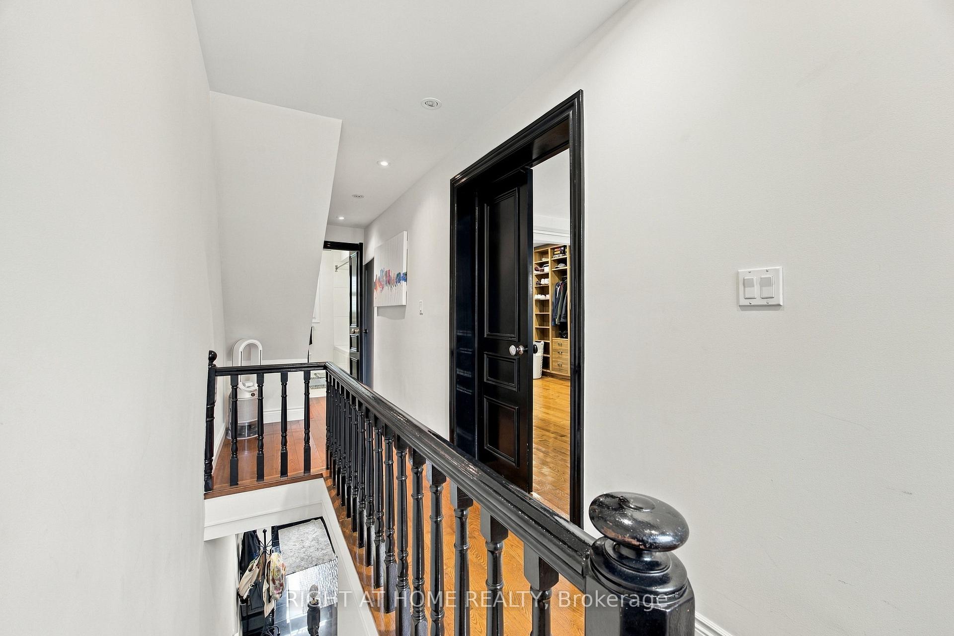 Photo 12 of 23 New Street, Toronto, The Annex — HOMEH