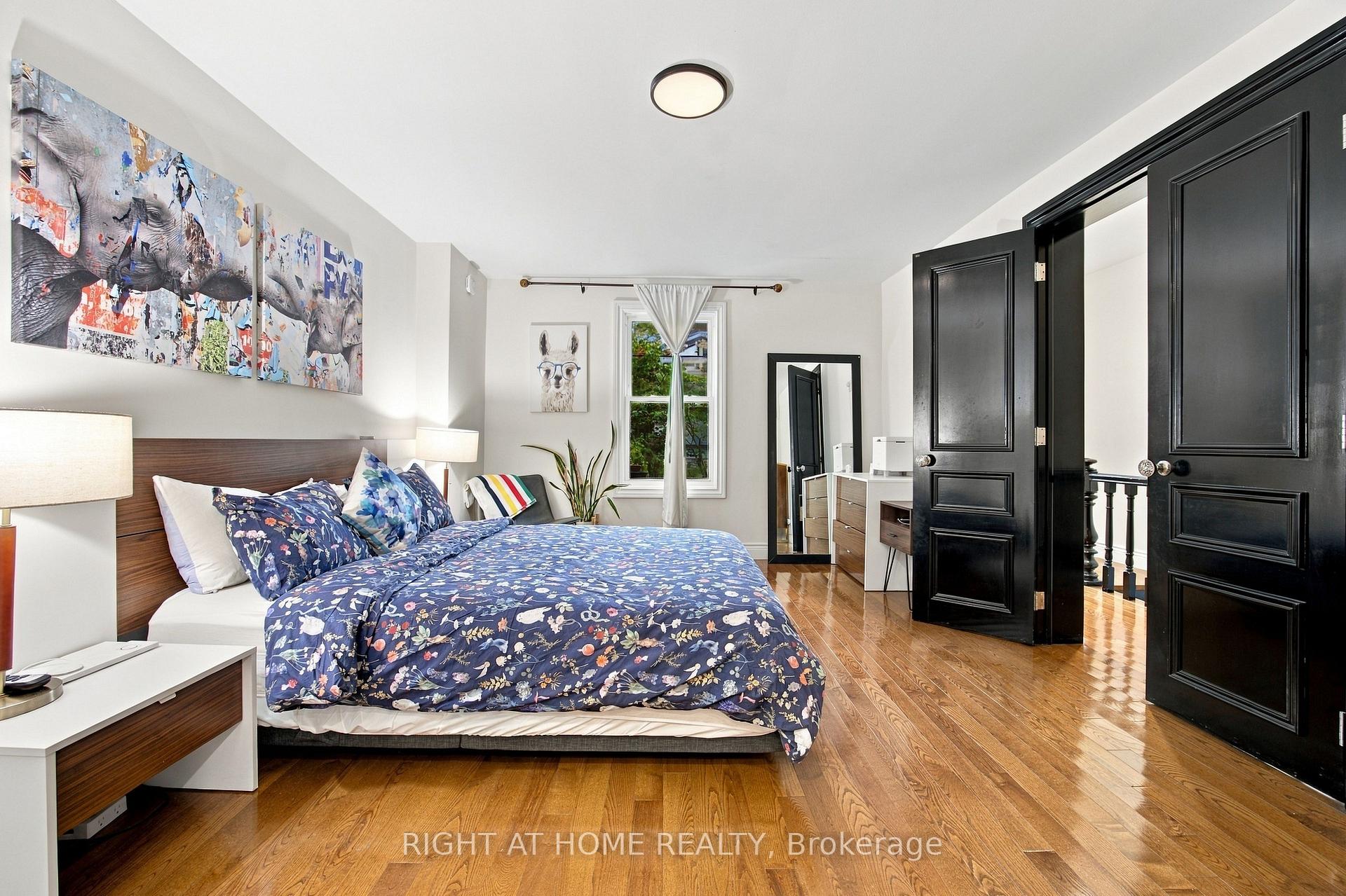 Photo 14 of 23 New Street, Toronto, The Annex — HOMEH