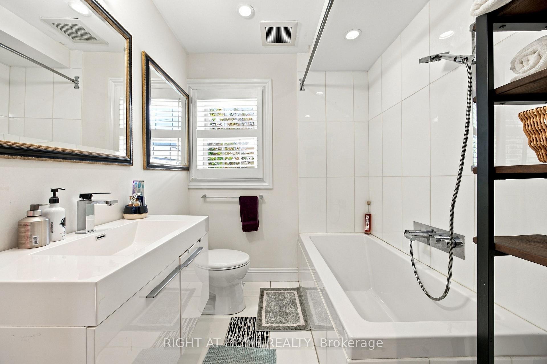 Photo 18 of 23 New Street, Toronto, The Annex — HOMEH