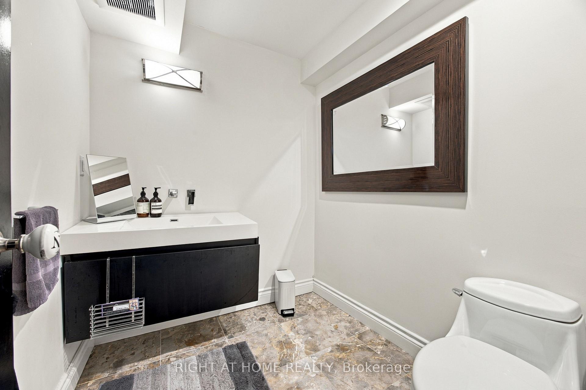 Photo 26 of 23 New Street, Toronto, The Annex — HOMEH