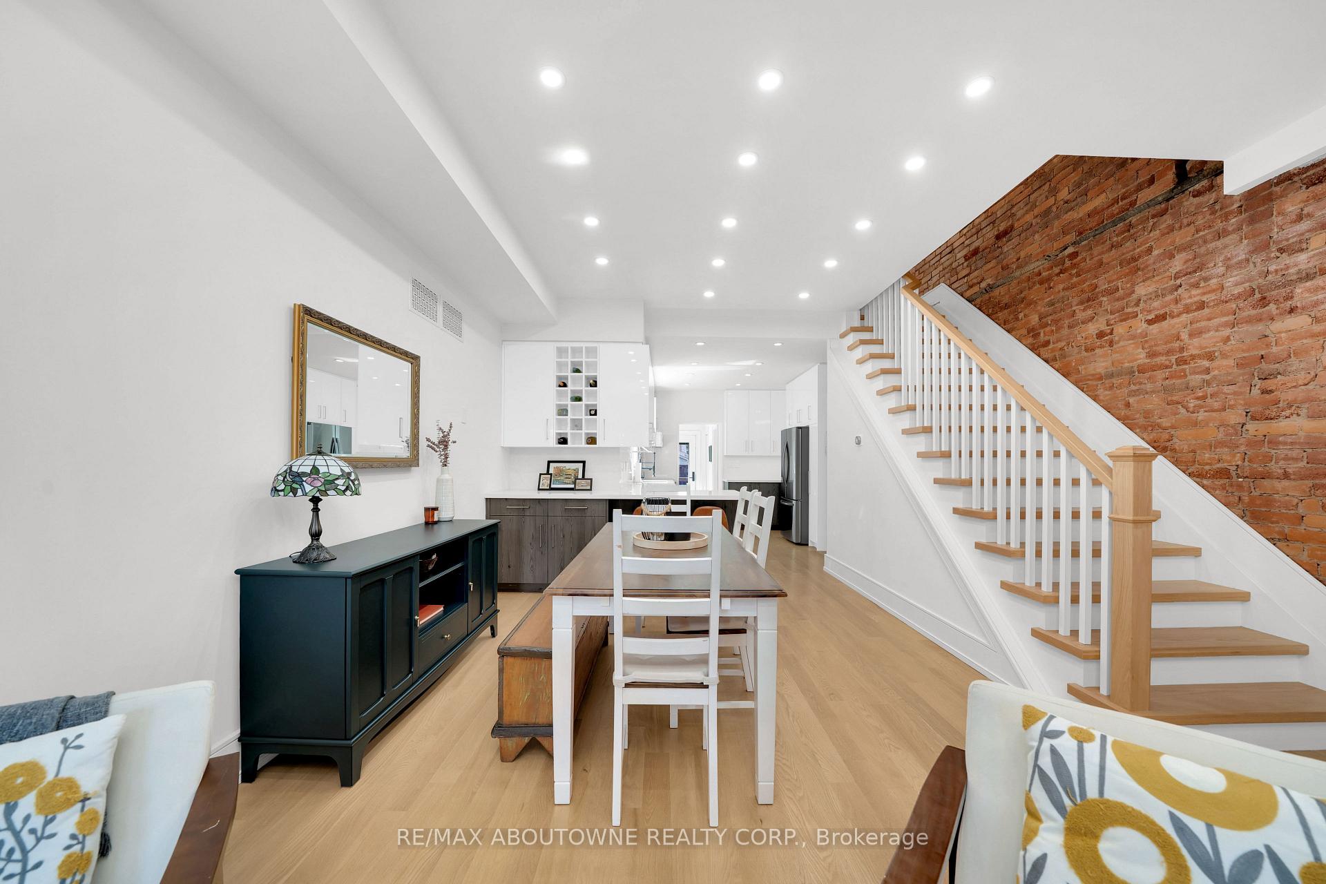 Photo 11 of 63 Smith Avenue, Hamilton, Landsdale — HOMEH