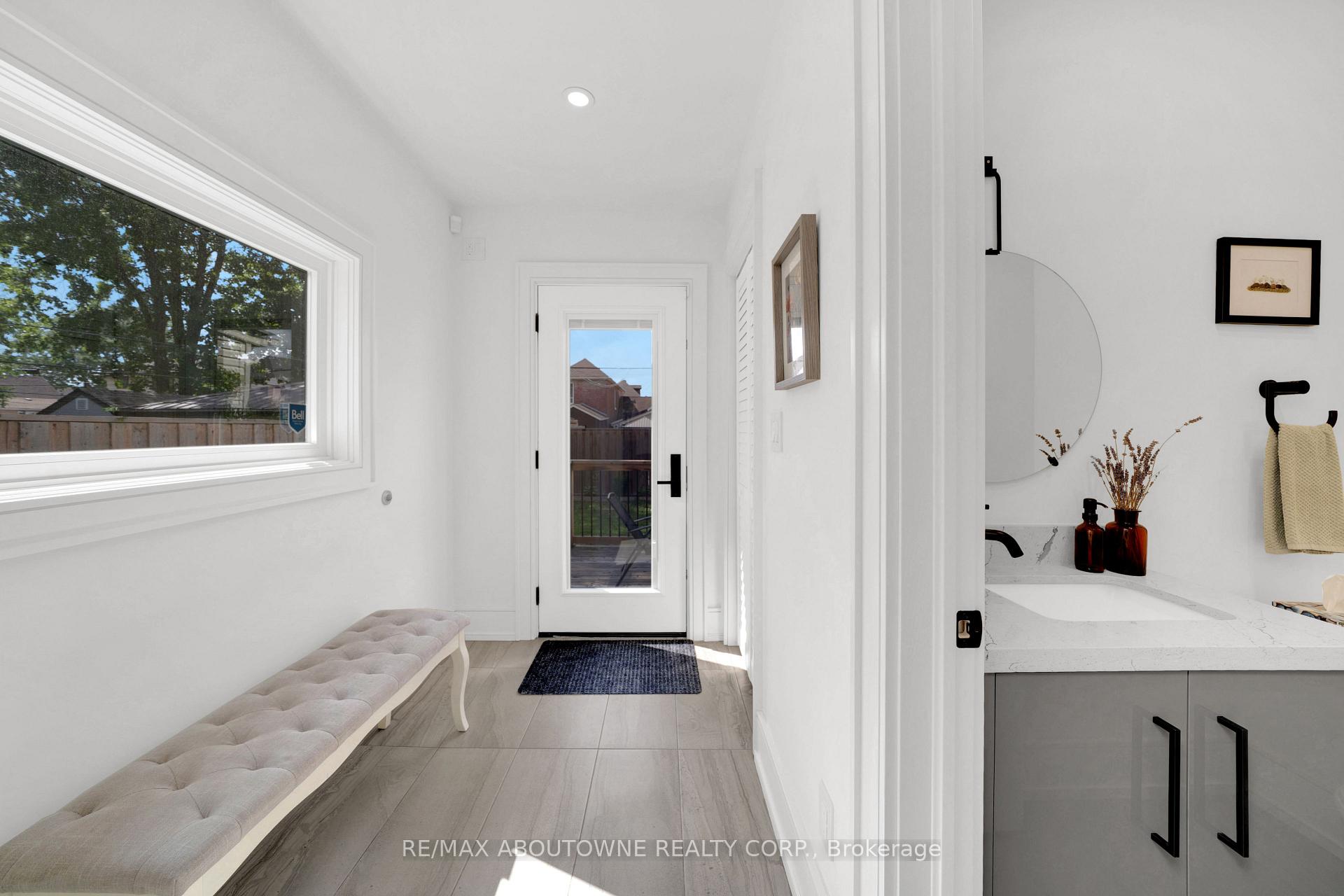 Photo 22 of 63 Smith Avenue, Hamilton, Landsdale — HOMEH