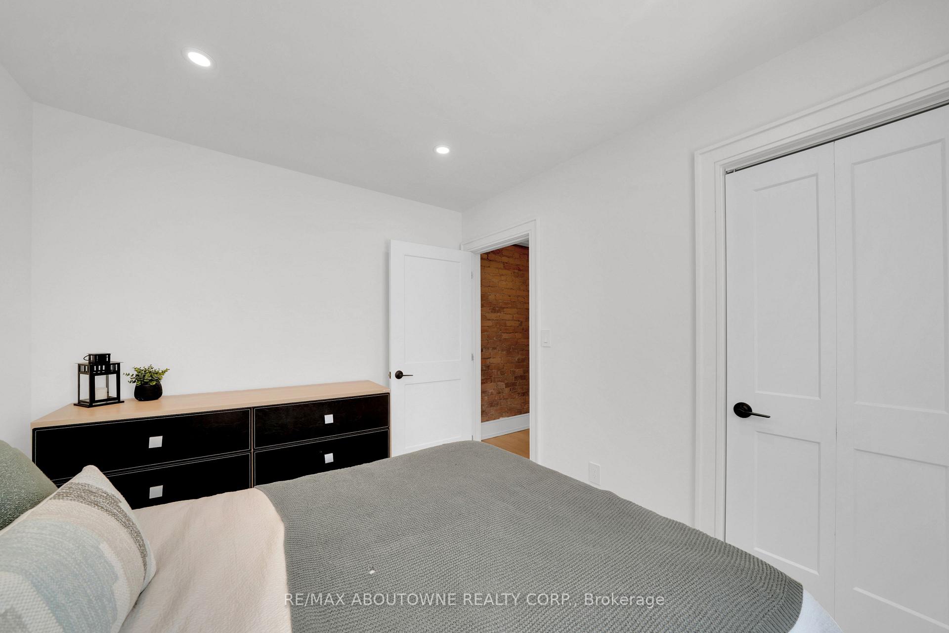 Photo 30 of 63 Smith Avenue, Hamilton, Landsdale — HOMEH