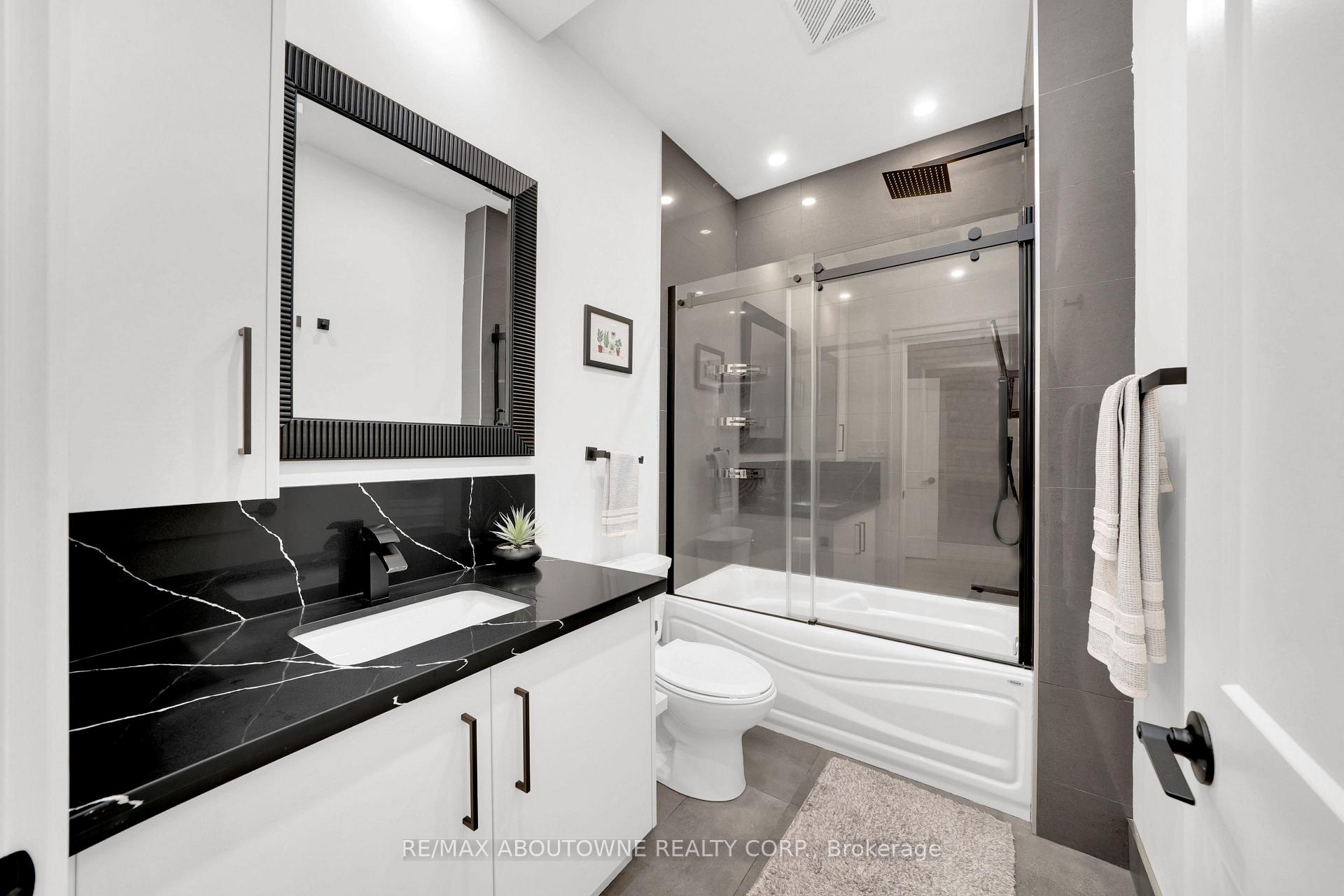 Photo 33 of 63 Smith Avenue, Hamilton, Landsdale — HOMEH