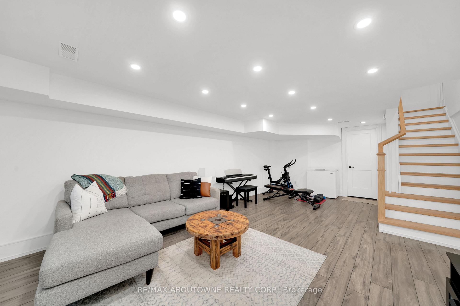 Photo 35 of 63 Smith Avenue, Hamilton, Landsdale — HOMEH