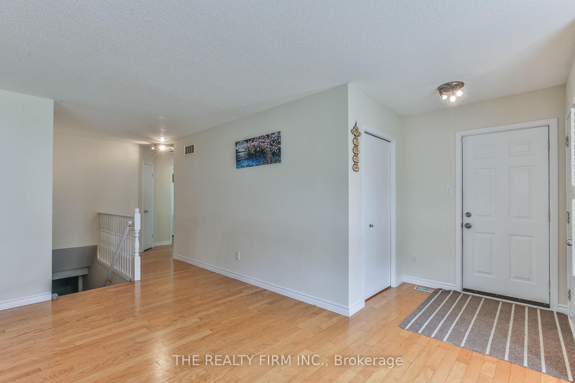 Photo 4 of Unit 11, 100 Stroud Crescent, London, South X — HOMEH
