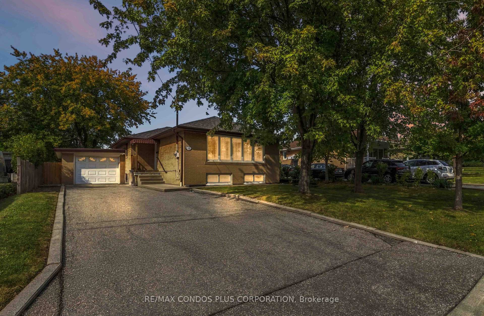 Photo of 122 Wyndale Drive