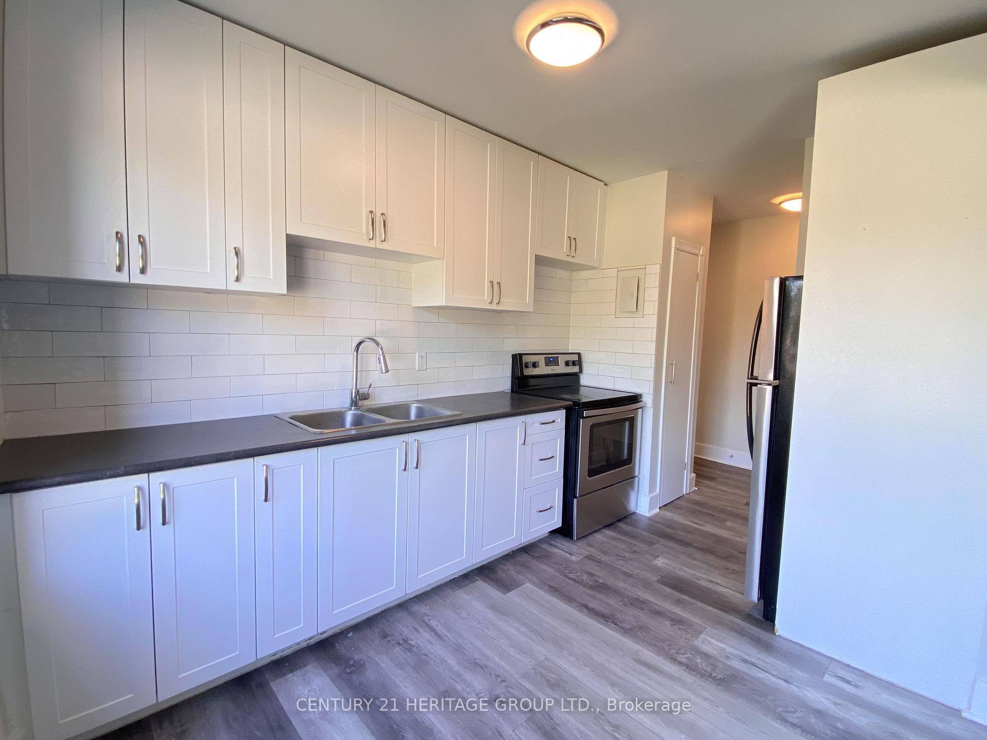 Photo 3 of Unit 08, 174 Grove Street E, Barrie, Wellington — HOMEH