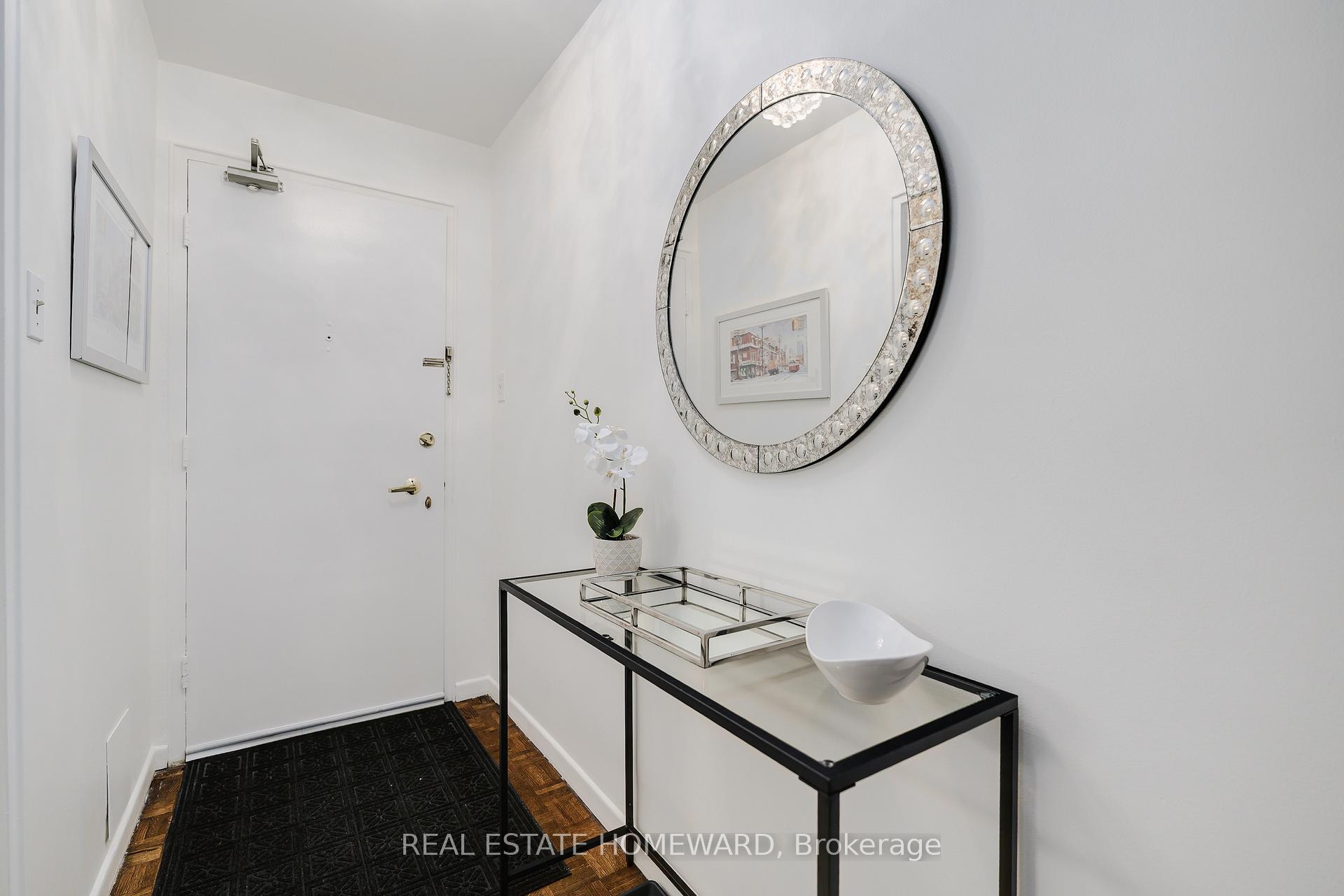 Photo 7 of Unit 203, 575 Avenue Road, Toronto, Yonge-St. Clair — HOMEH