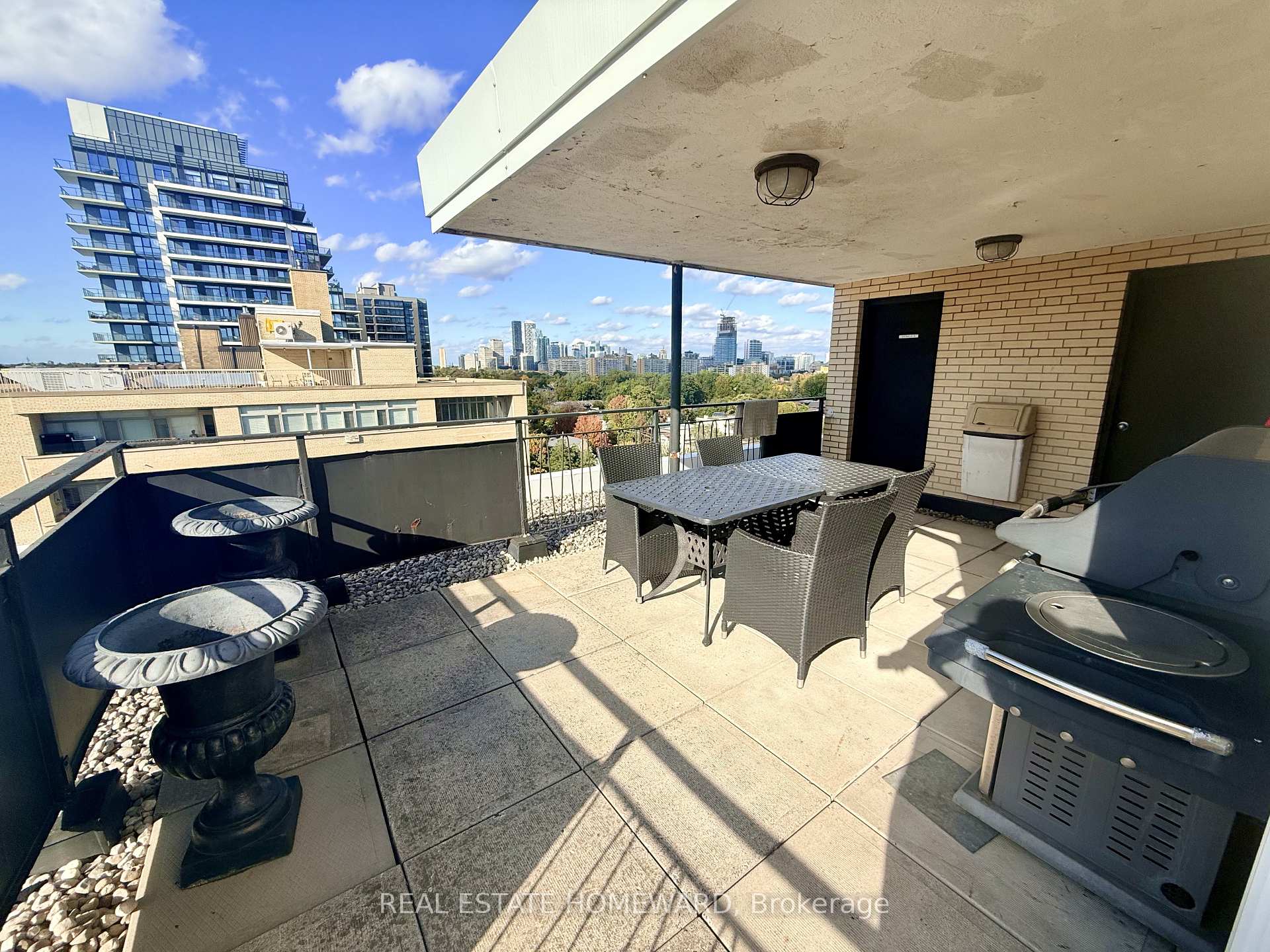 Photo 30 of Unit 203, 575 Avenue Road, Toronto, Yonge-St. Clair — HOMEH