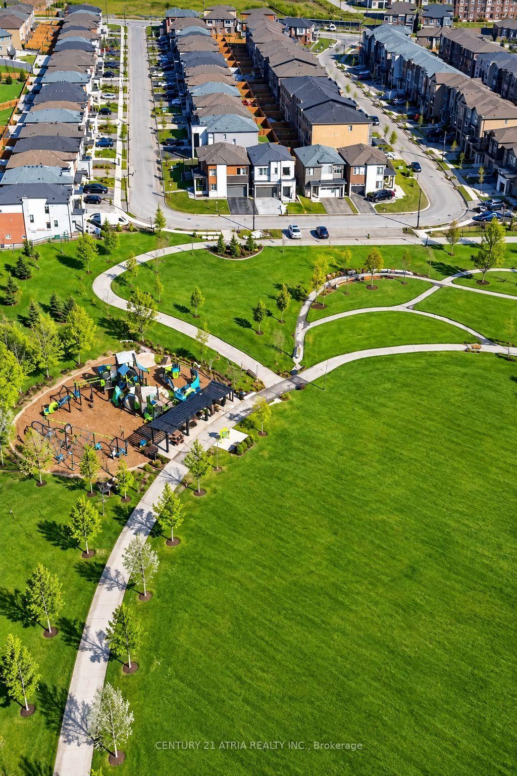 Photo 4 of 109 Vantage Loop, Newmarket, Woodland Hill — HOMEH