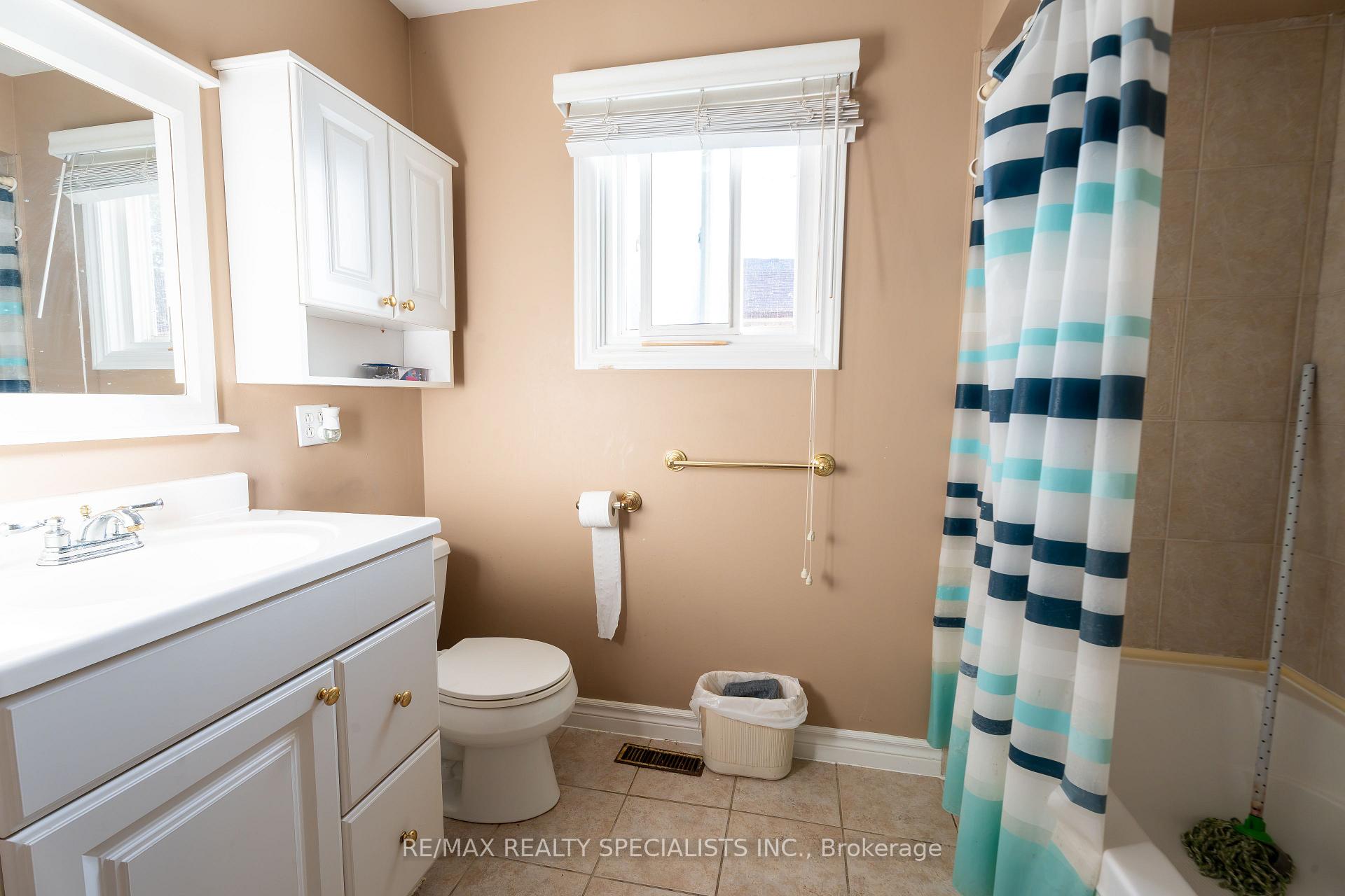Photo 32 of 26 Vivaldi Crescent, Brampton, Brampton South — HOMEH