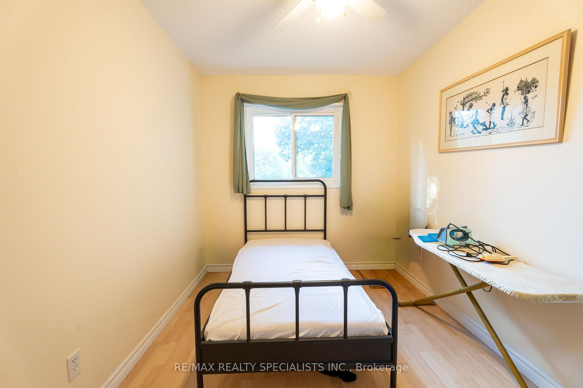 Photo 28 of 26 Vivaldi Crescent, Brampton, Brampton South — HOMEH