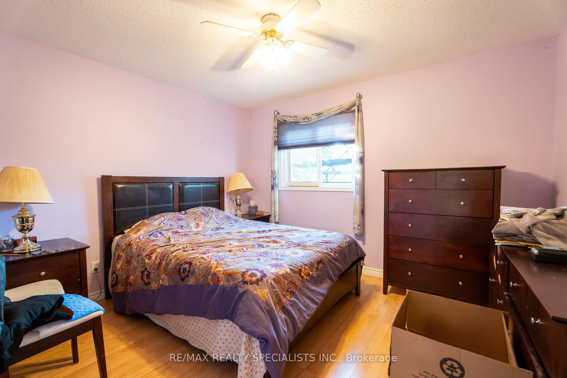 Photo 24 of 26 Vivaldi Crescent, Brampton, Brampton South — HOMEH