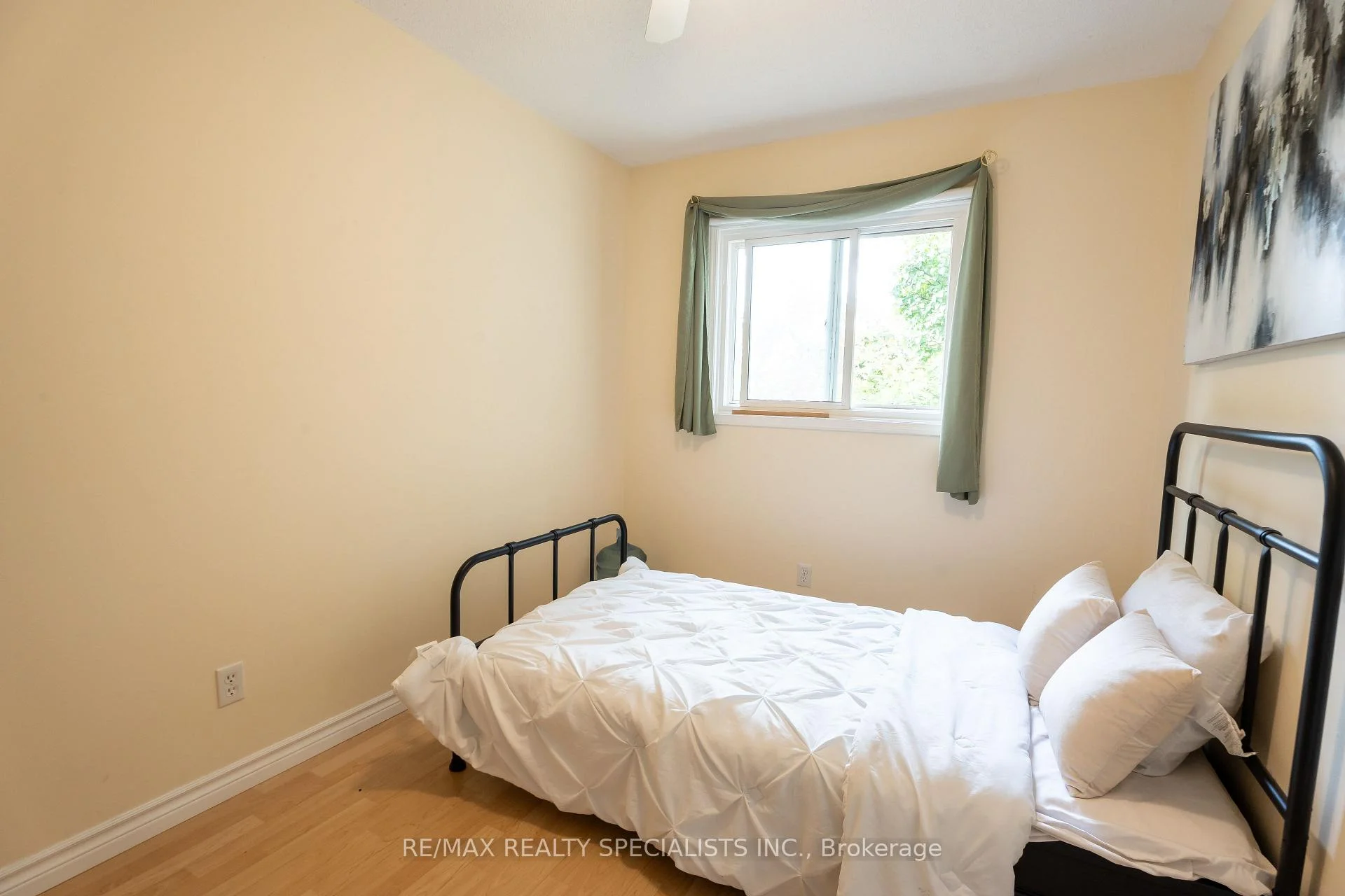 Photo 29 of 26 Vivaldi Crescent, Brampton, Brampton South — HOMEH