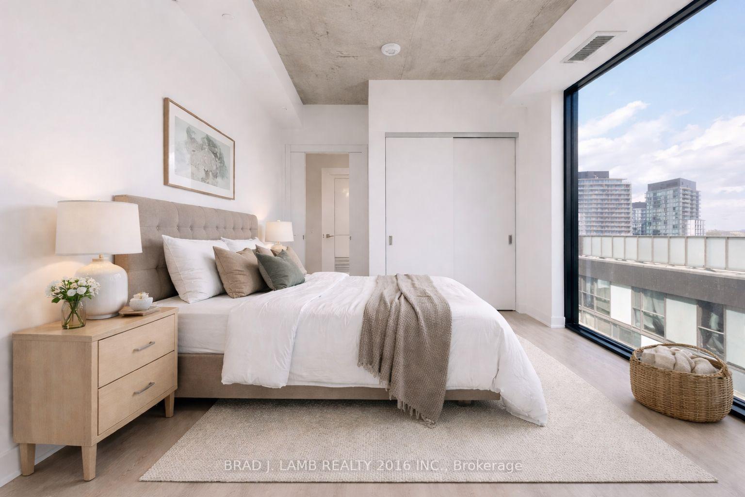 Photo 3 of Unit 2502, 284 King Street E, Toronto, Moss Park — HOMEH