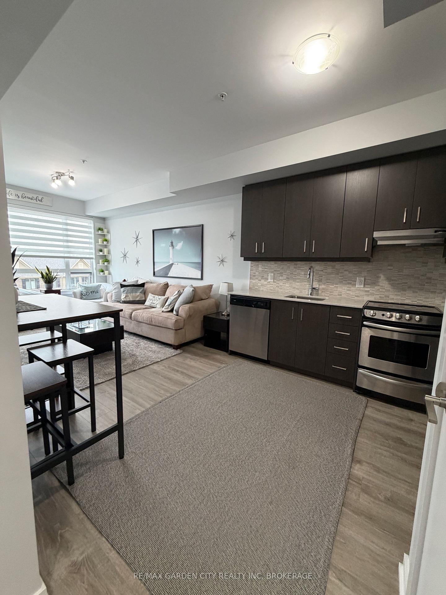 Photo 3 of Unit 409, 10 Esplanade Lane N, Grimsby, Grimsby Beach — HOMEH