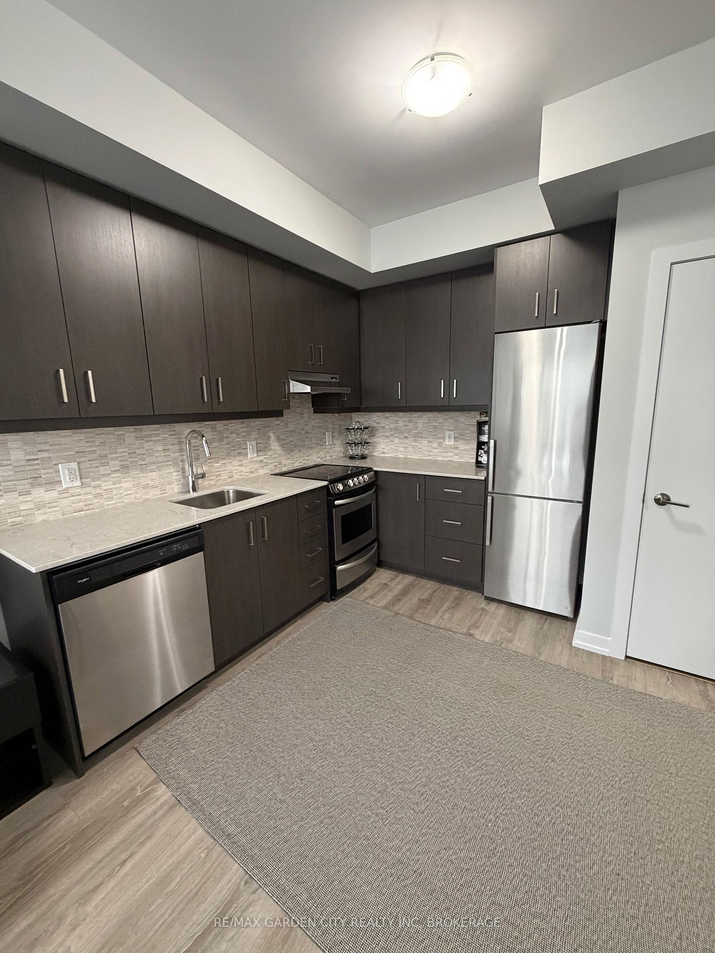 Photo 4 of Unit 409, 10 Esplanade Lane N, Grimsby, Grimsby Beach — HOMEH