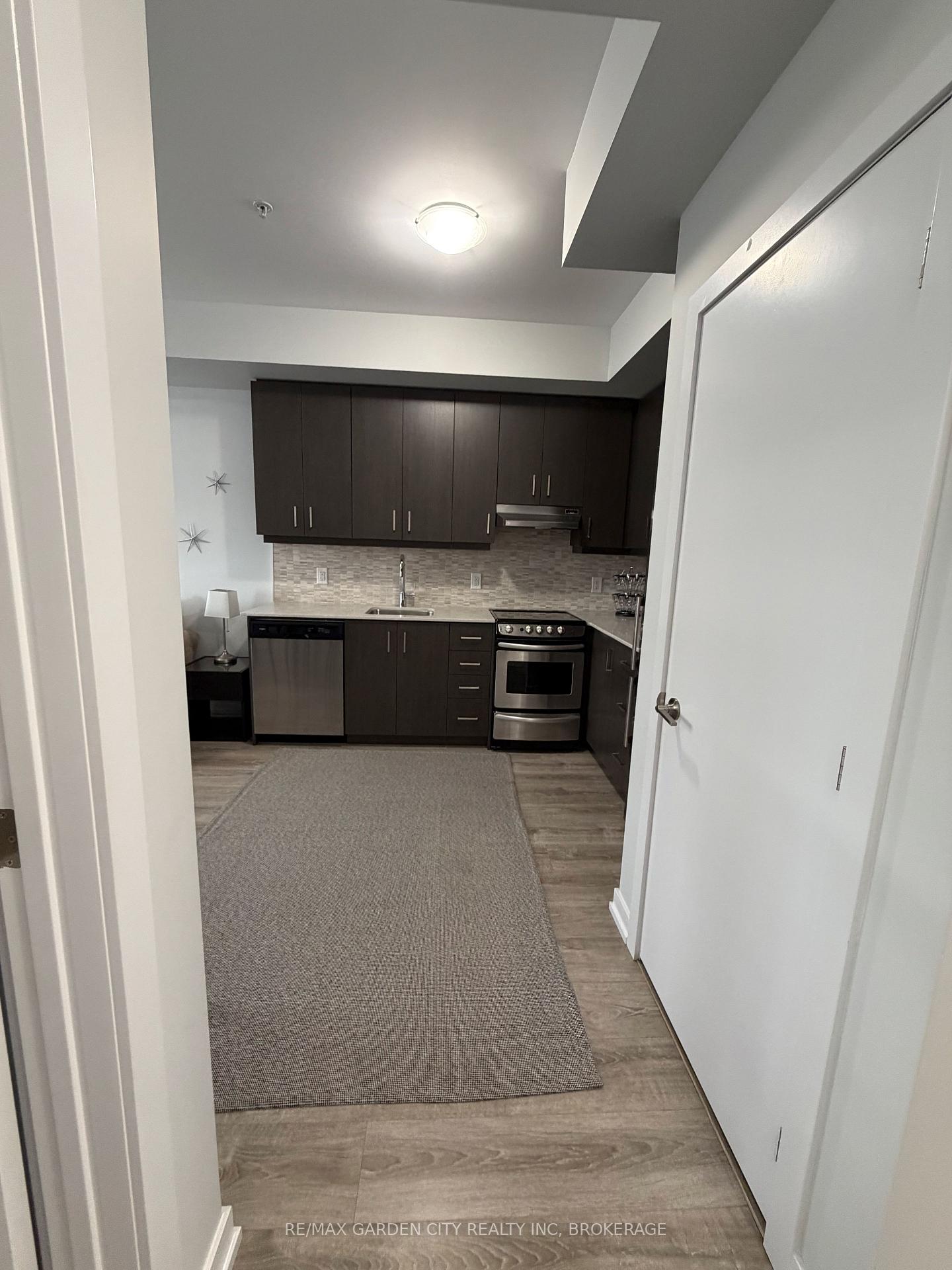 Photo 5 of Unit 409, 10 Esplanade Lane N, Grimsby, Grimsby Beach — HOMEH