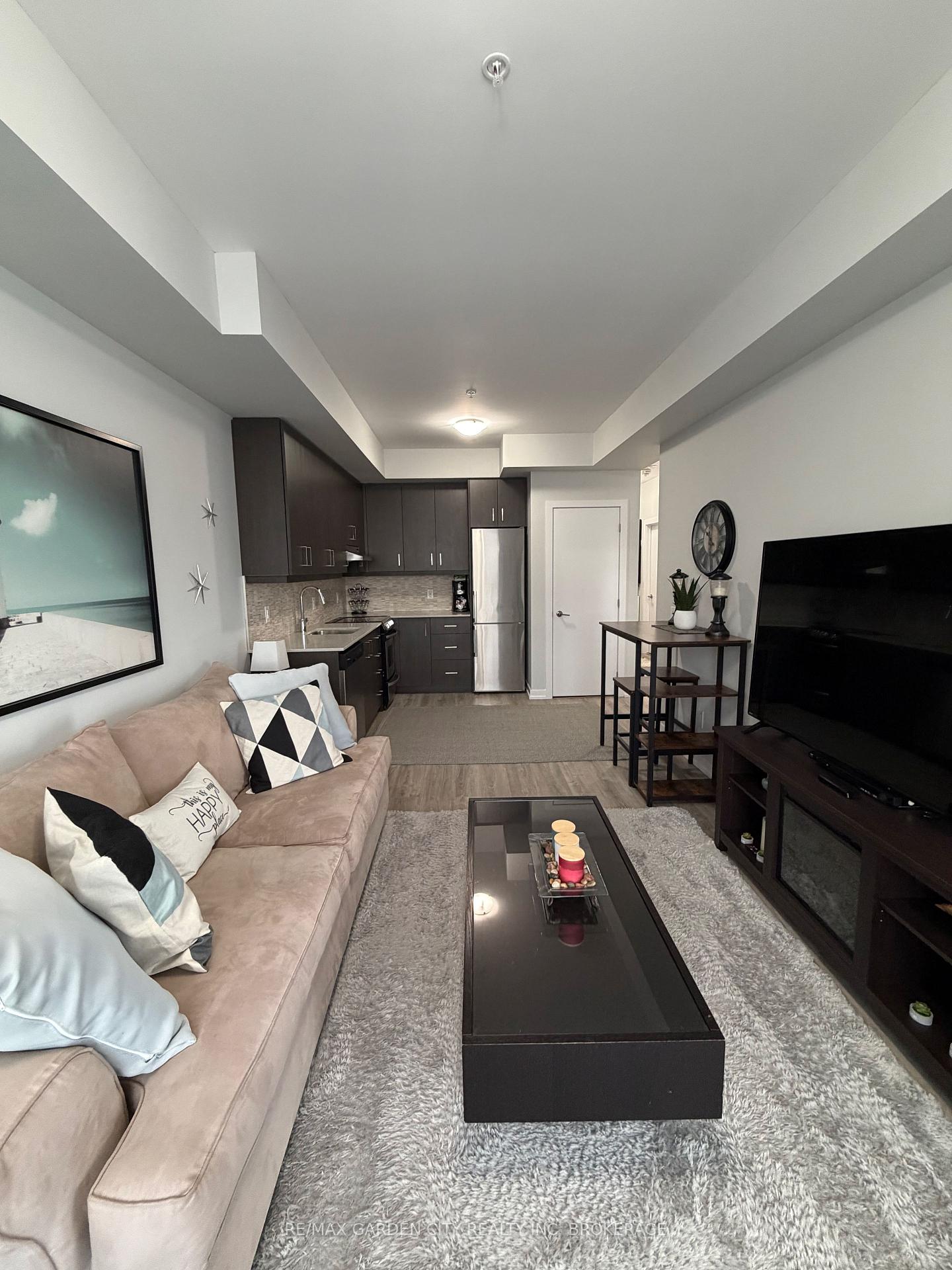 Photo 6 of Unit 409, 10 Esplanade Lane N, Grimsby, Grimsby Beach — HOMEH