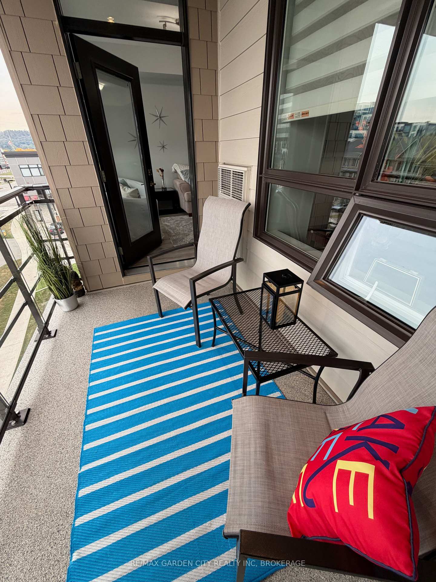 Photo 14 of Unit 409, 10 Esplanade Lane N, Grimsby, Grimsby Beach — HOMEH