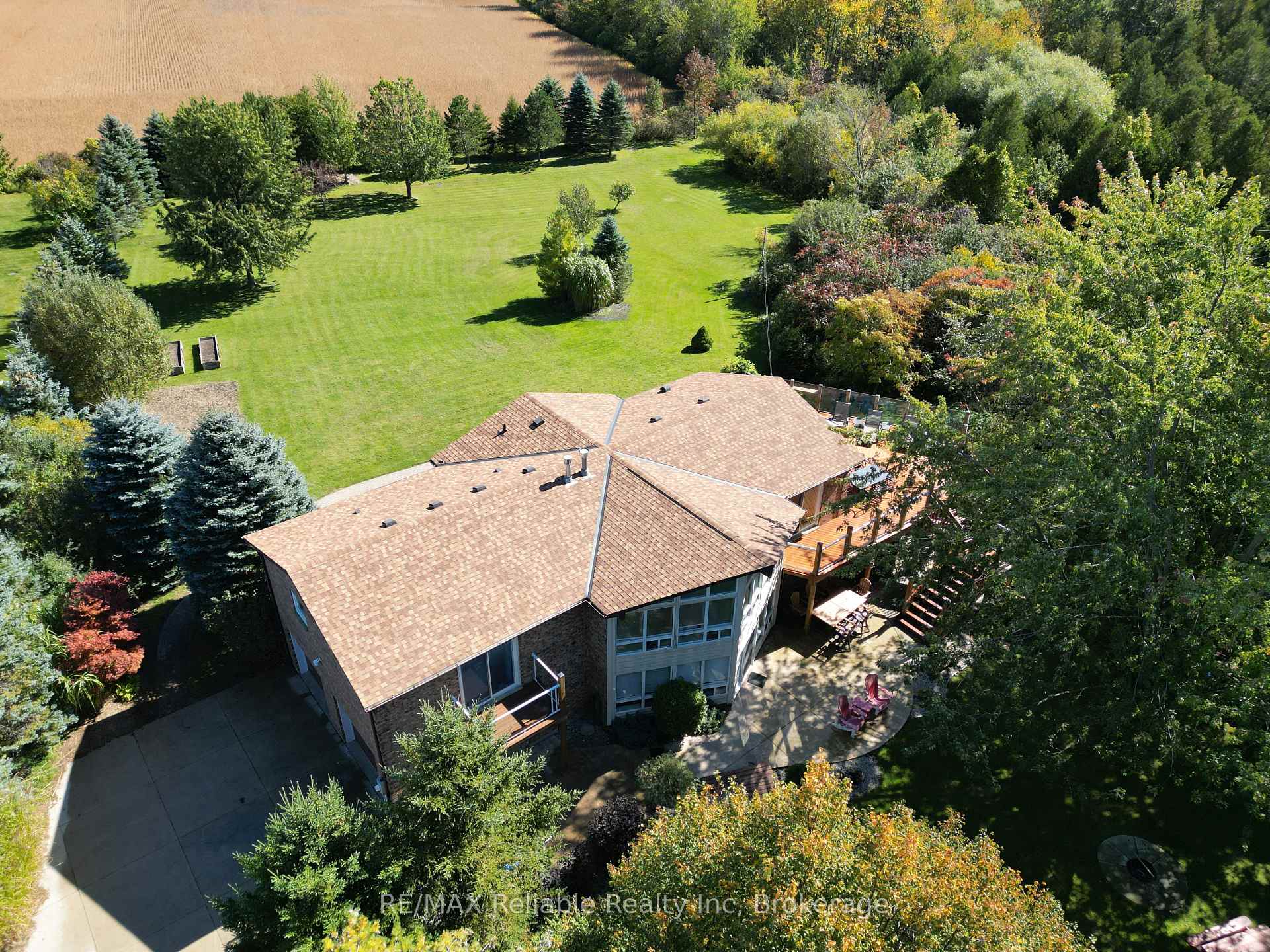 Photo 3 of 73788 Westshore Drive, Bluewater, Stanley — HOMEH
