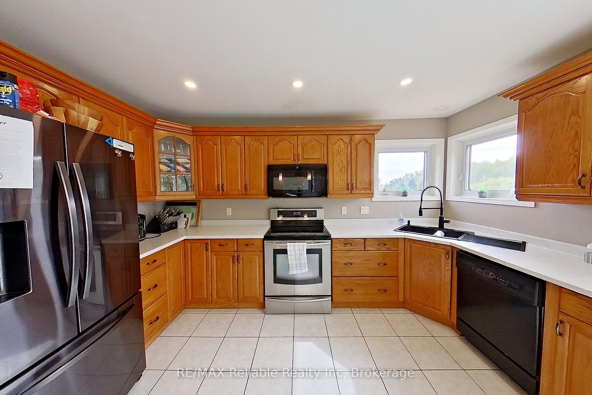 Photo 10 of 73788 Westshore Drive, Bluewater, Stanley — HOMEH