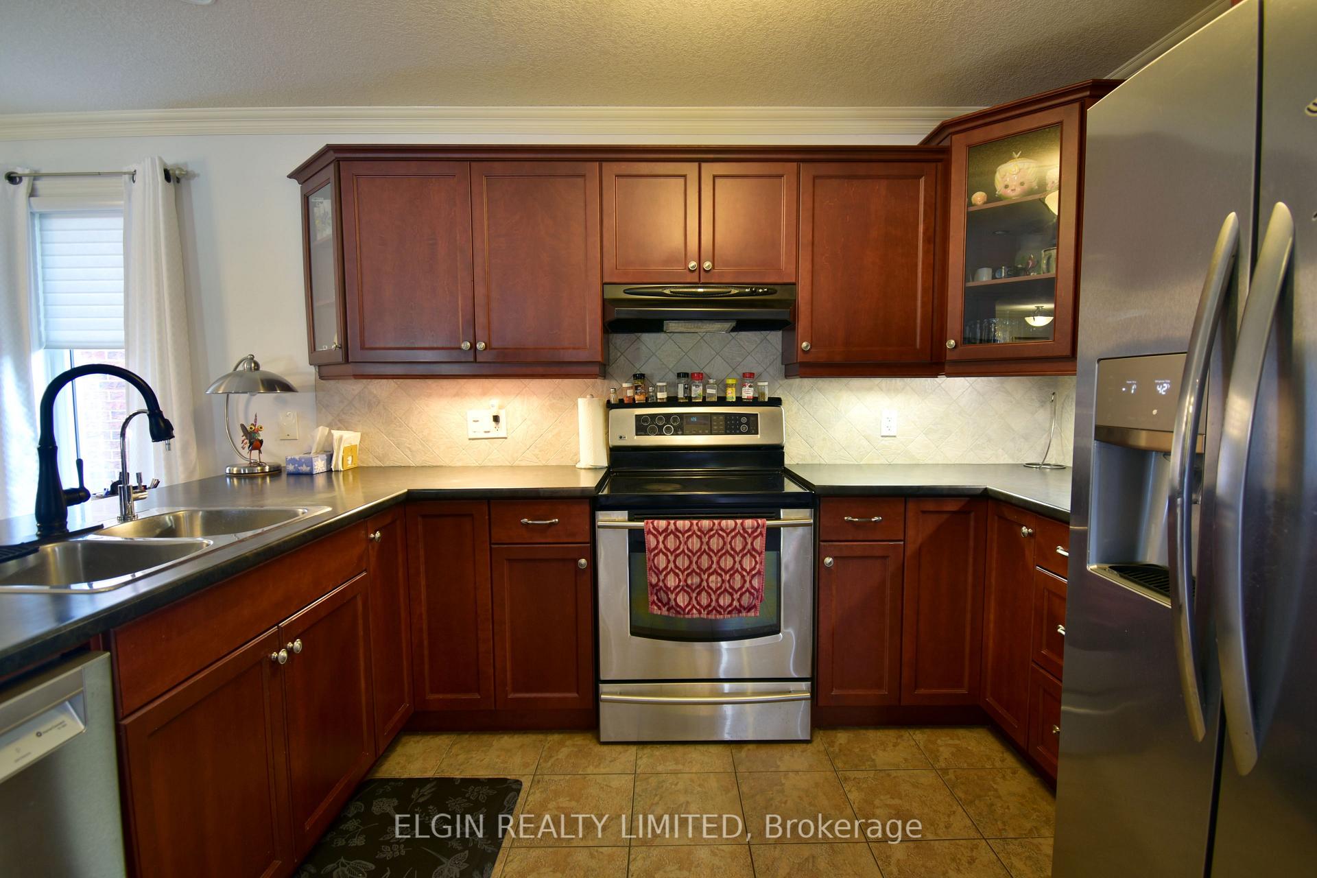 Photo 11 of 30 Peach Tree Boulevard, St. Thomas — HOMEH