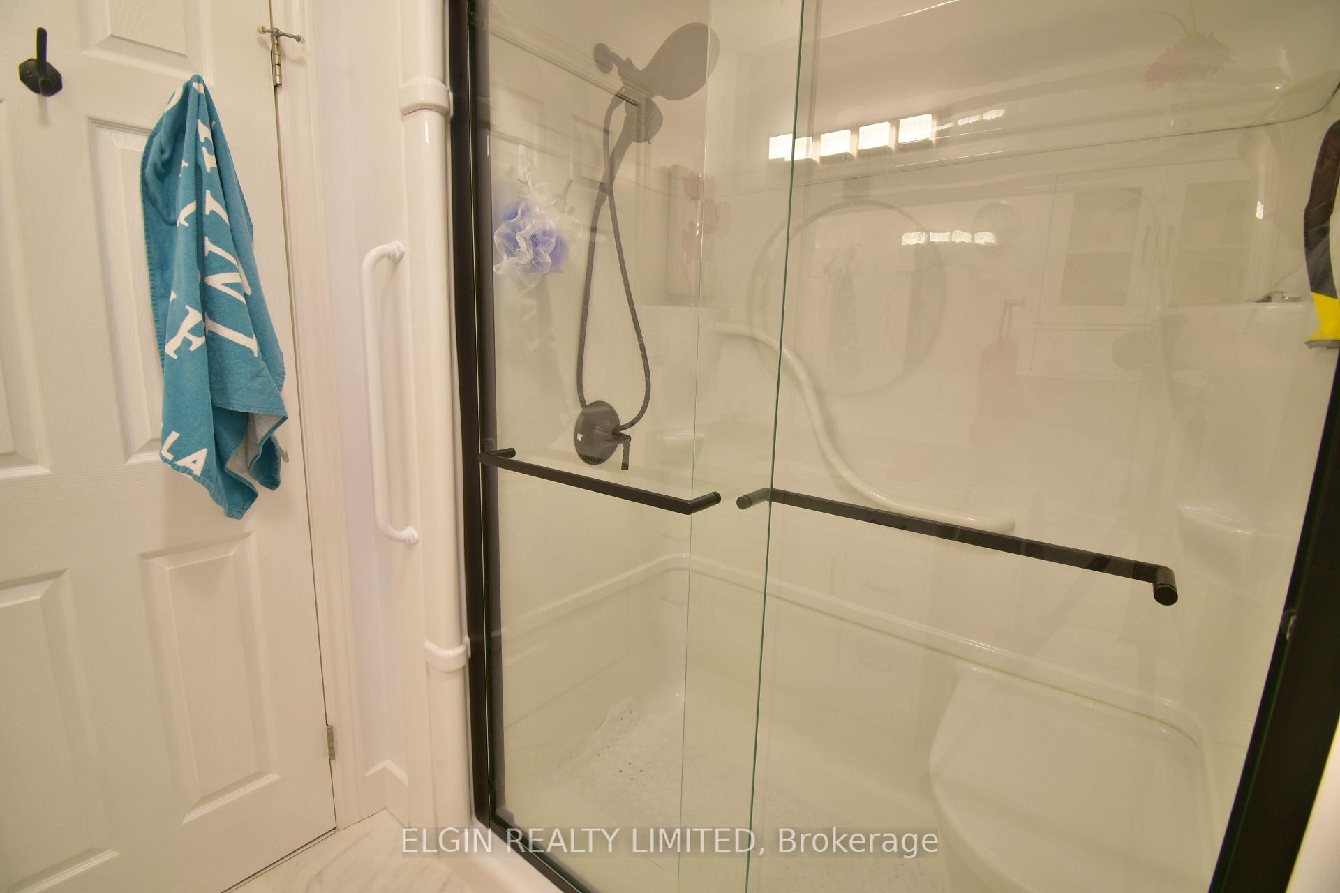 Photo 17 of 30 Peach Tree Boulevard, St. Thomas — HOMEH