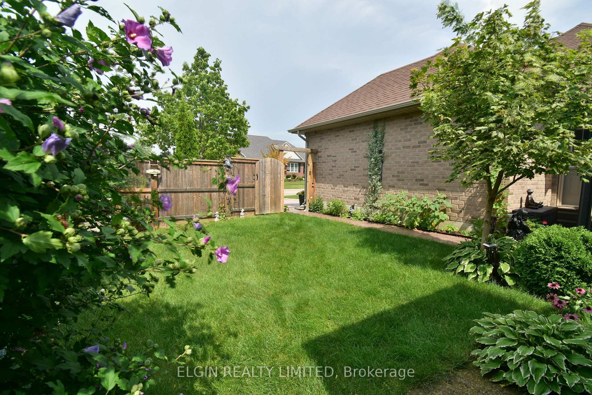 Photo 32 of 30 Peach Tree Boulevard, St. Thomas — HOMEH
