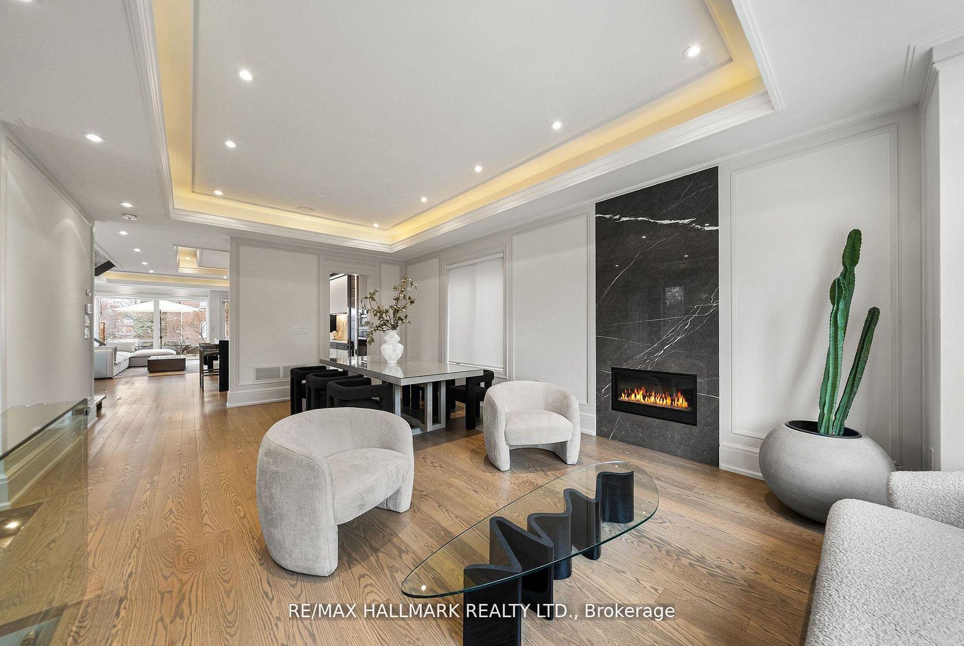 Photo 3 of 210 Horsham Avenue, North York, Willowdale West — HOMEH