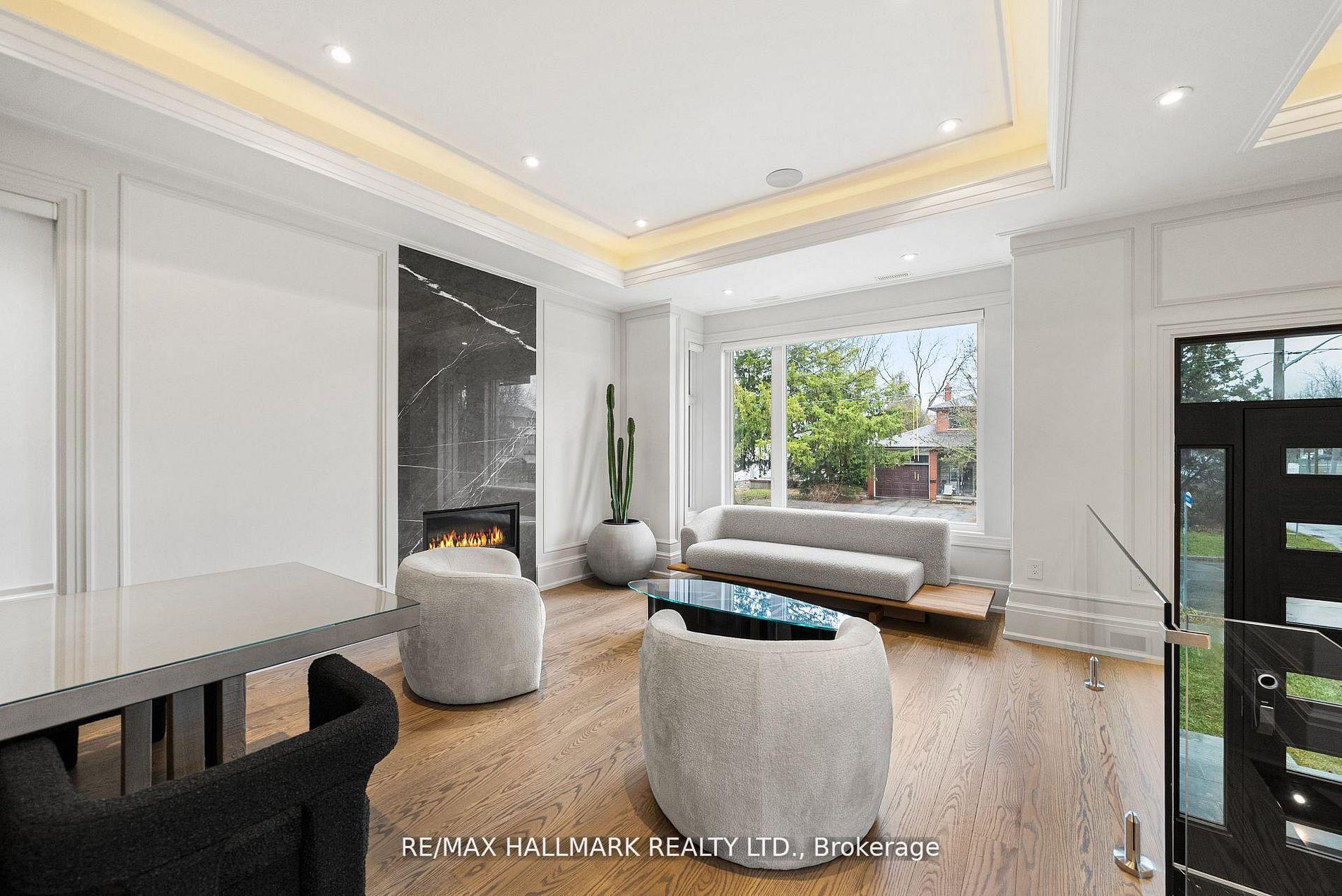 Photo 4 of 210 Horsham Avenue, North York, Willowdale West — HOMEH