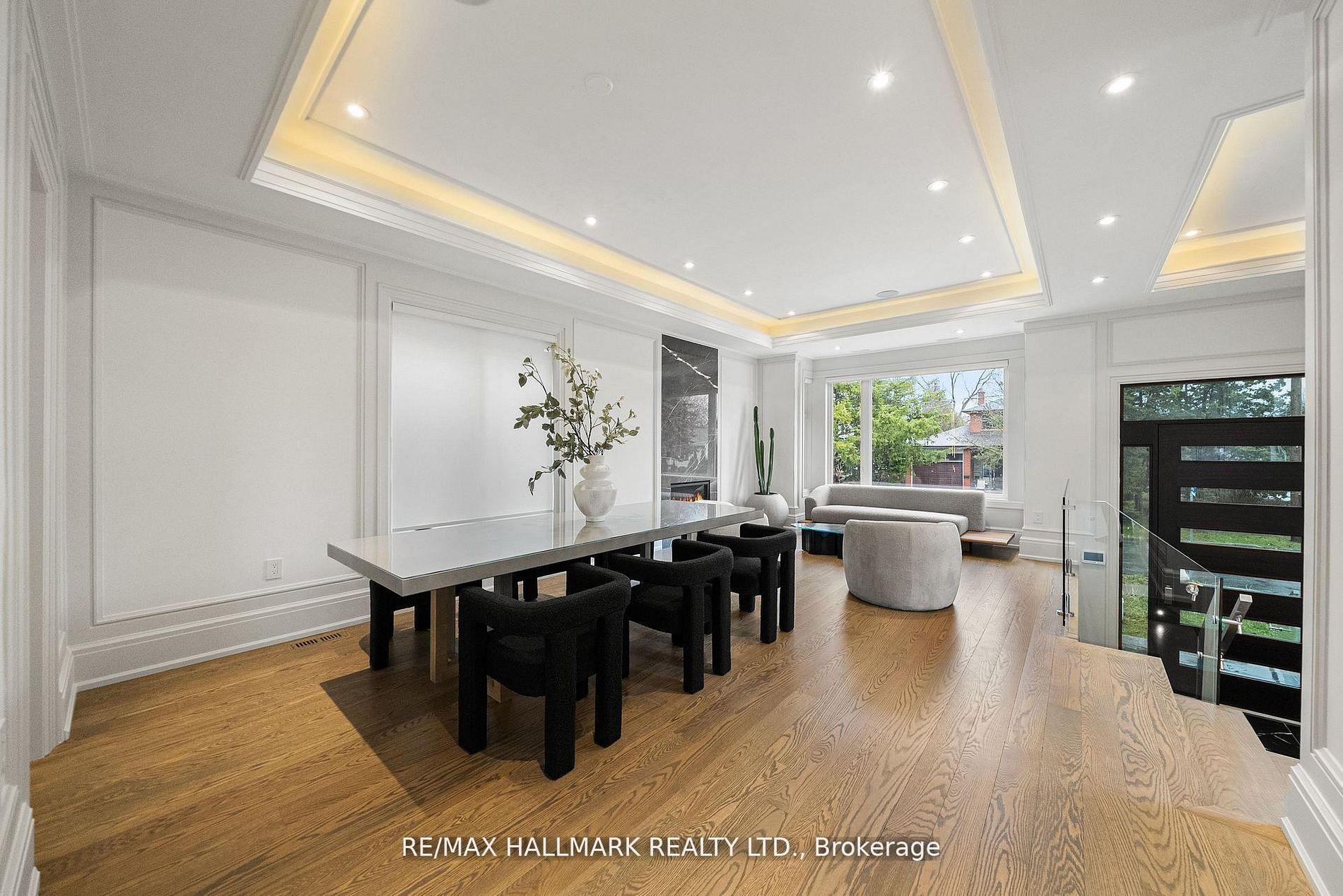 Photo 10 of 210 Horsham Avenue, North York, Willowdale West — HOMEH