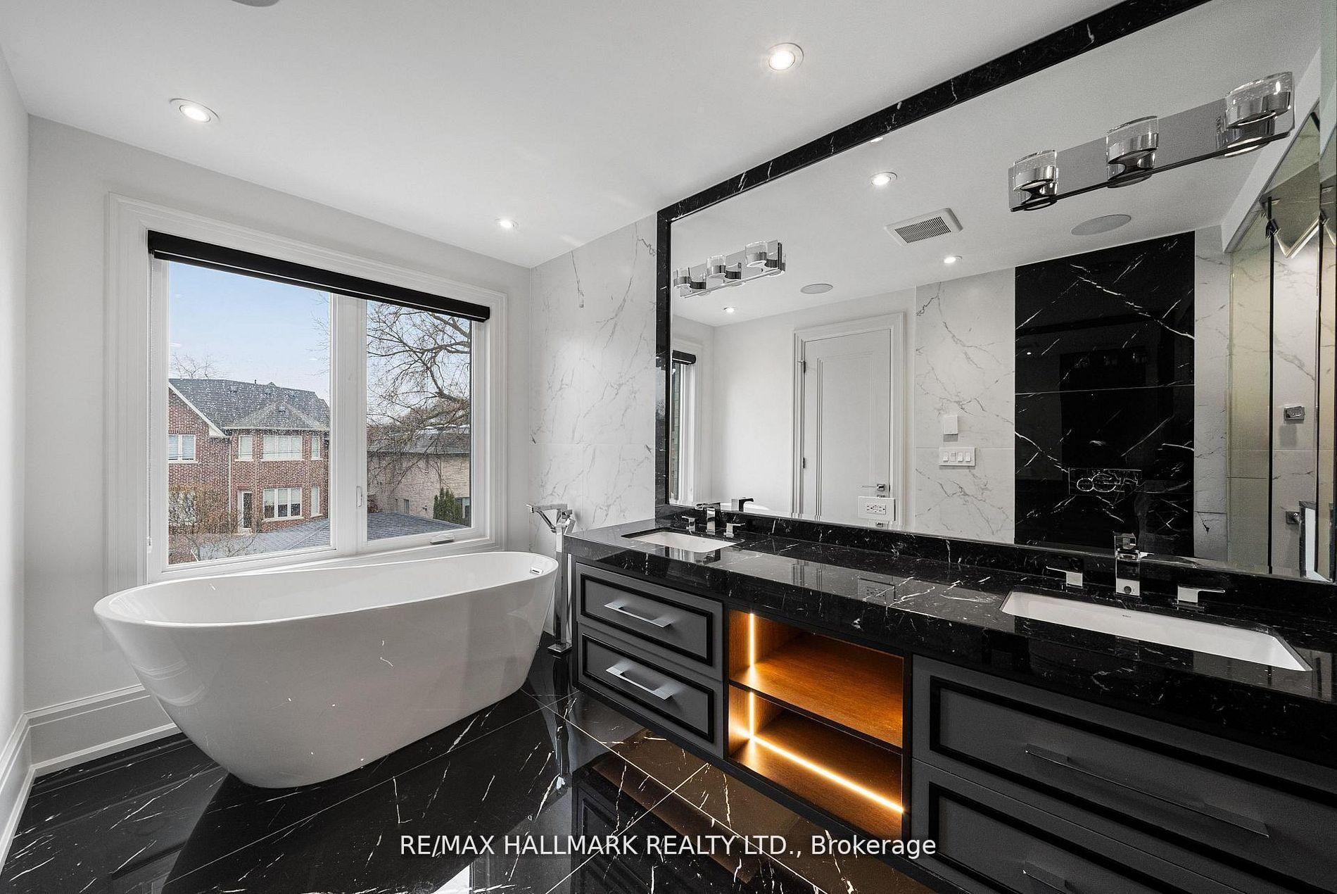 Photo 32 of 210 Horsham Avenue, North York, Willowdale West — HOMEH