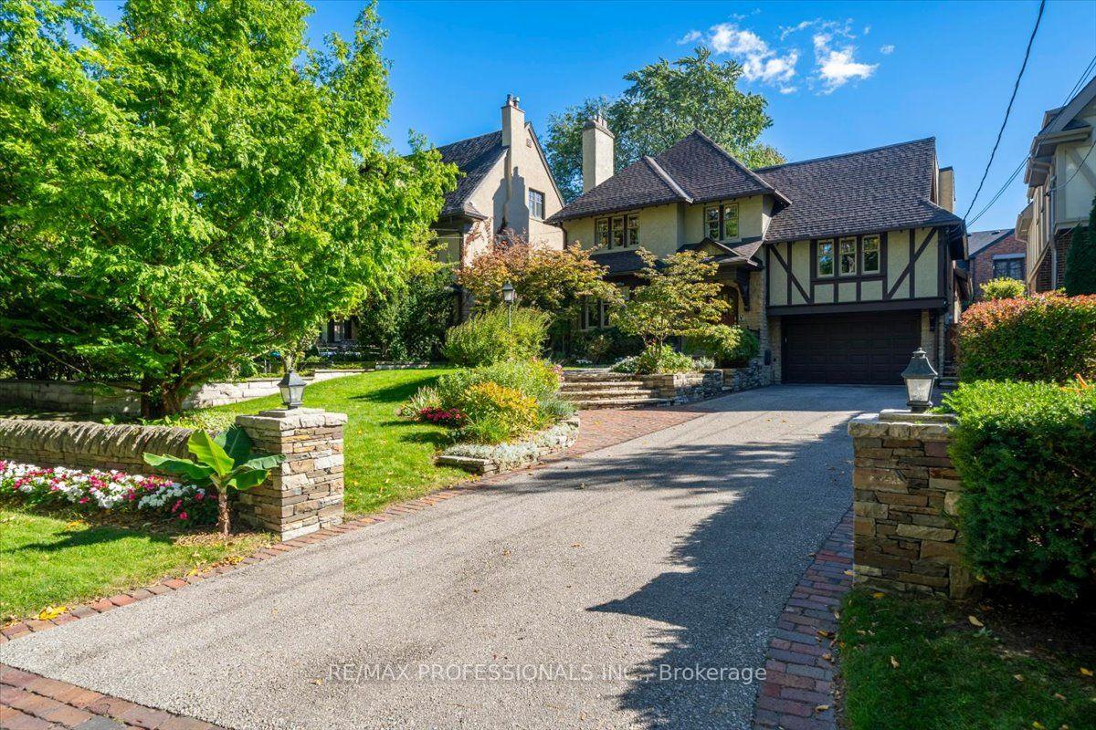 Photo 2 of 17 King Georges Road, Etobicoke, Kingsway South — HOMEH