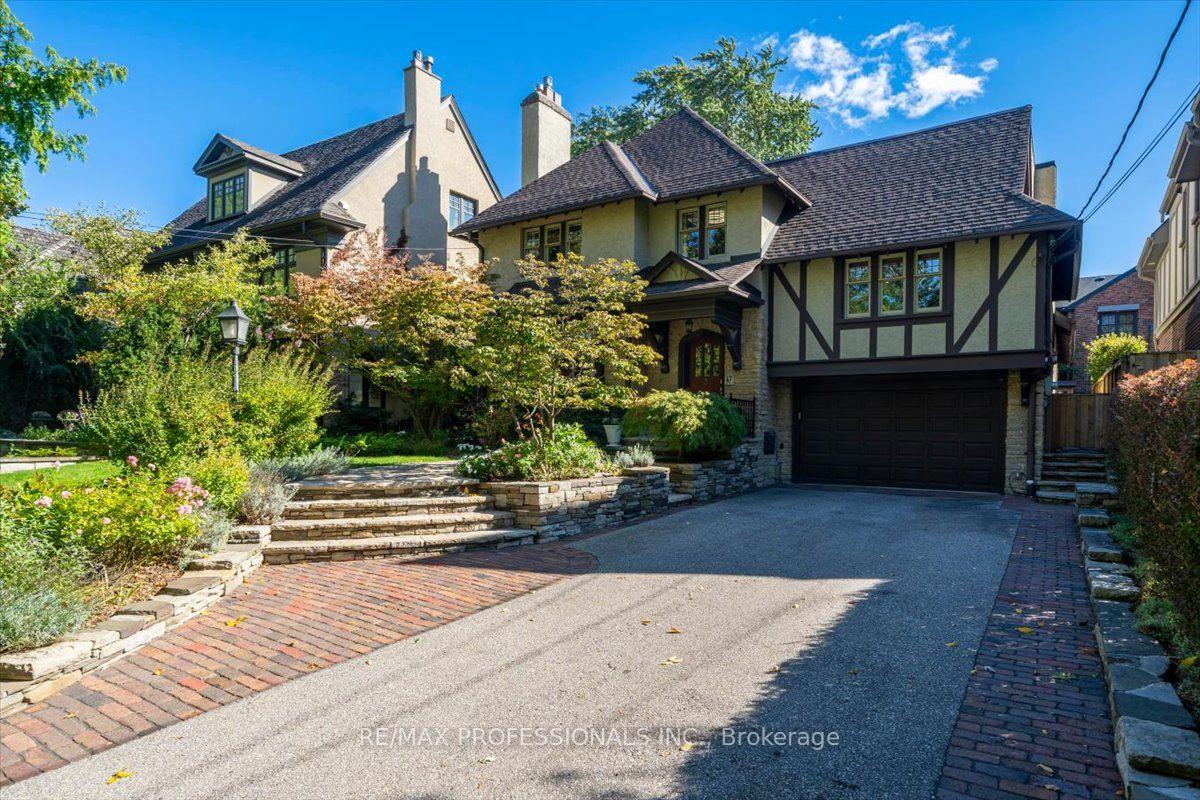 Photo 3 of 17 King Georges Road, Etobicoke, Kingsway South — HOMEH