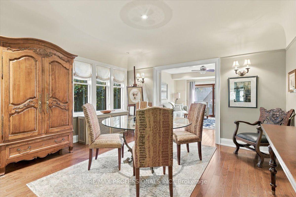 Photo 15 of 17 King Georges Road, Etobicoke, Kingsway South — HOMEH